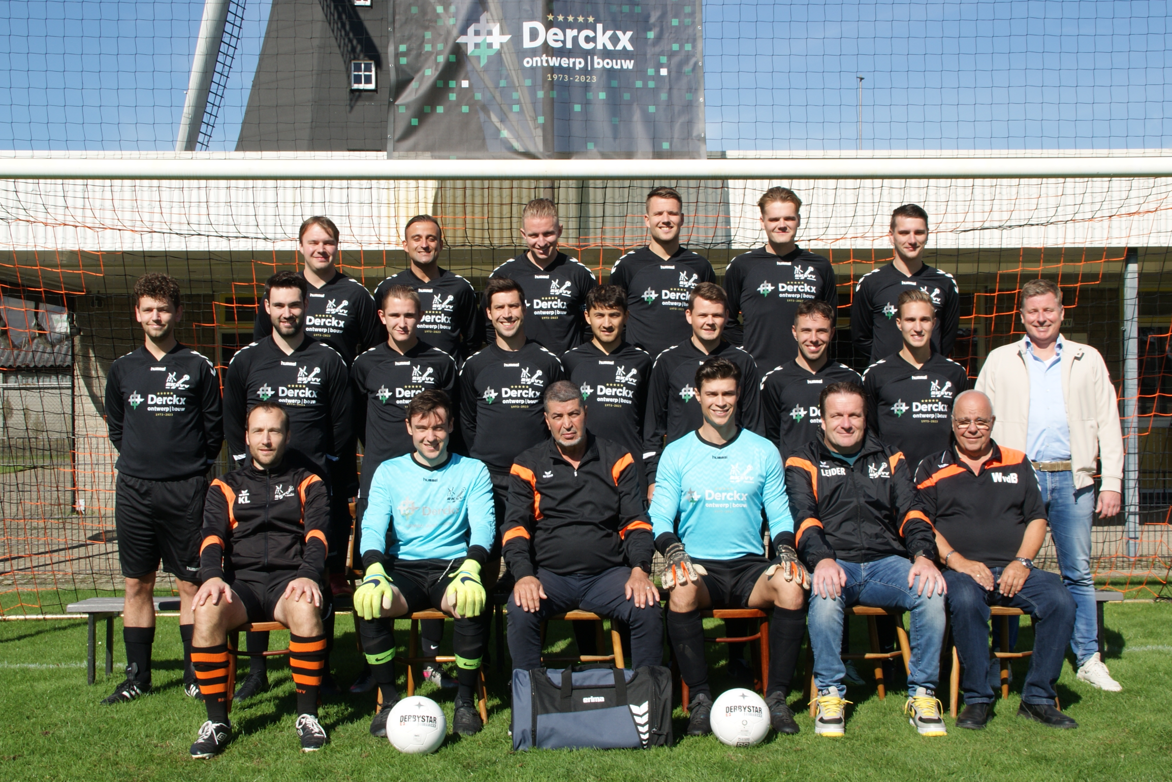 Derckx al vijftig jaar hoofdsponsor van RKSVV: ‘Mooi moment om het jubileum te combineren met nieuwe