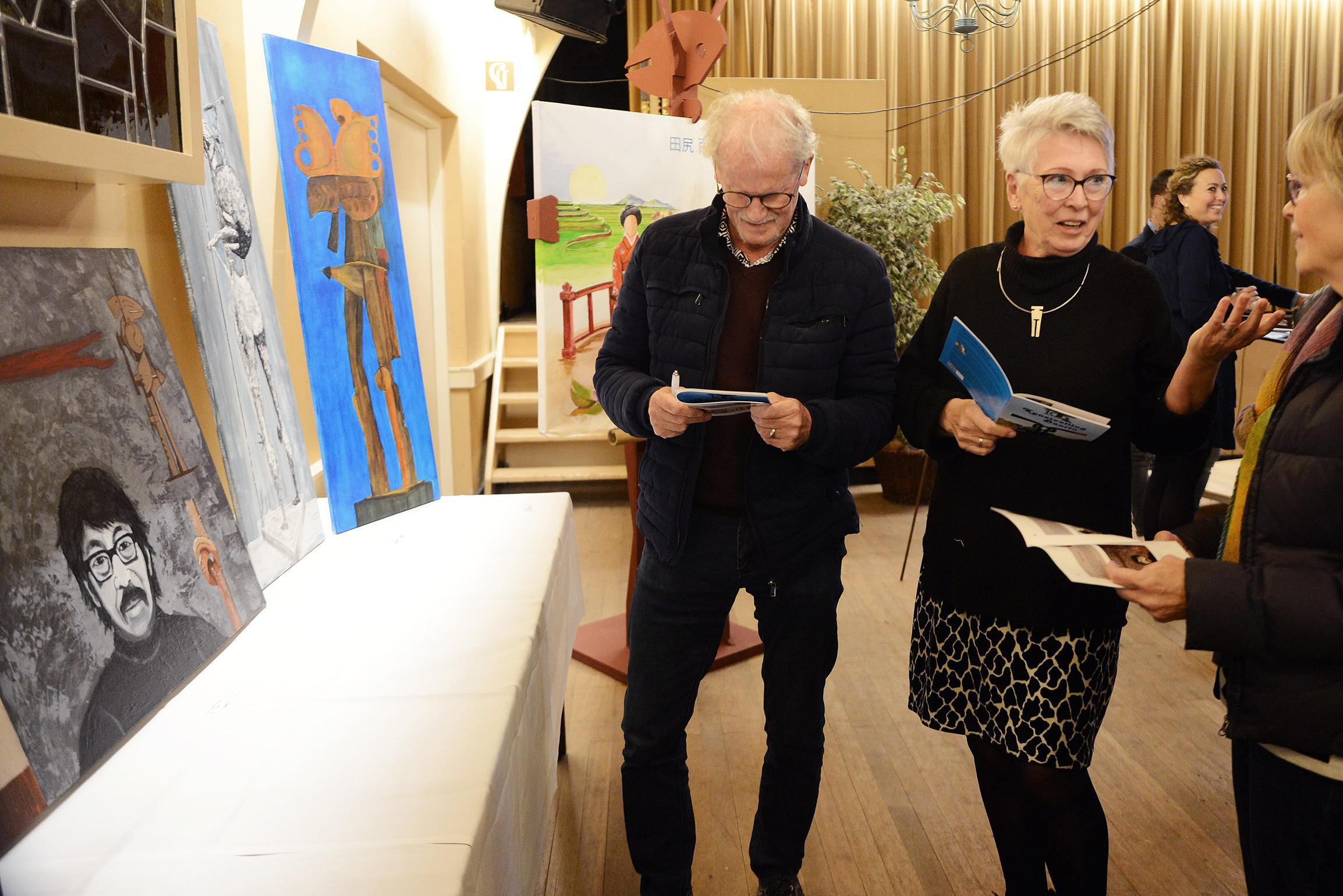 Ook de gewone Baarlonaar moet ‘Tajiri-kunst’ kunnen kopen: ‘85 euro? Verkocht!’