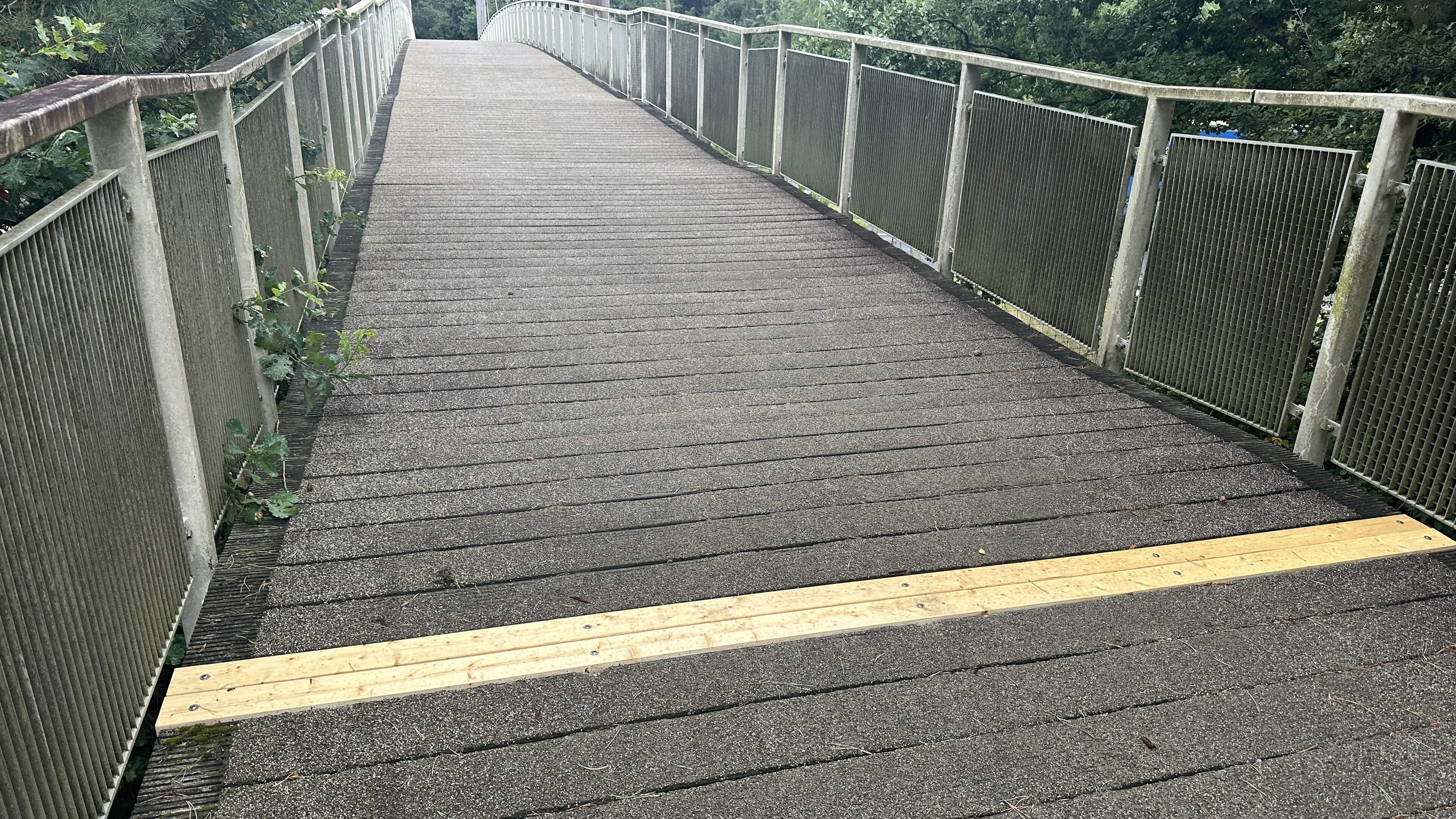 Fietsviaduct over A73 bij Grubbenvorst gaat weer open