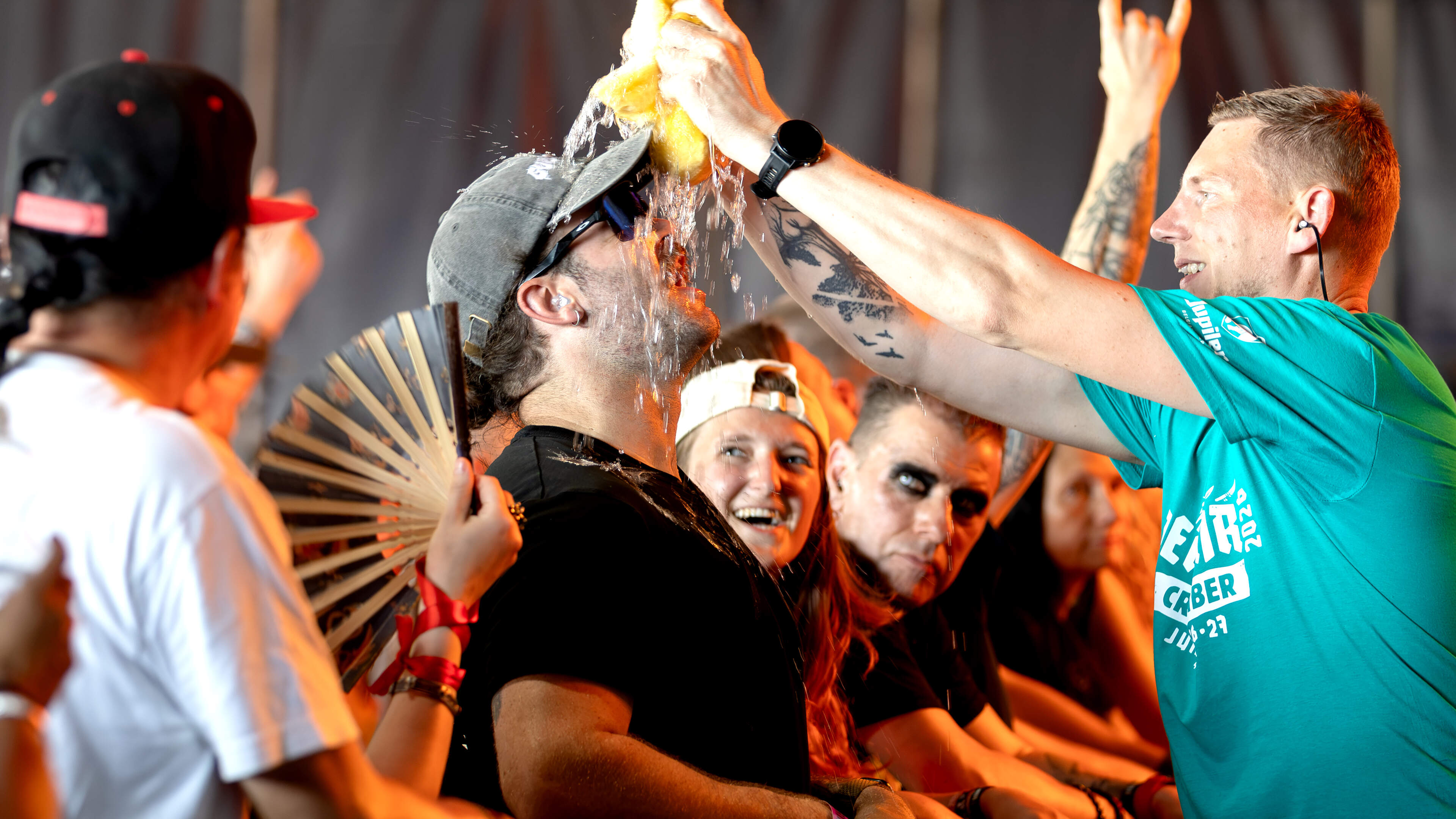 Festivalgangers Jera On Air trotseren de verzengende hitte: ’Soms is een plek in de schaduw beter da