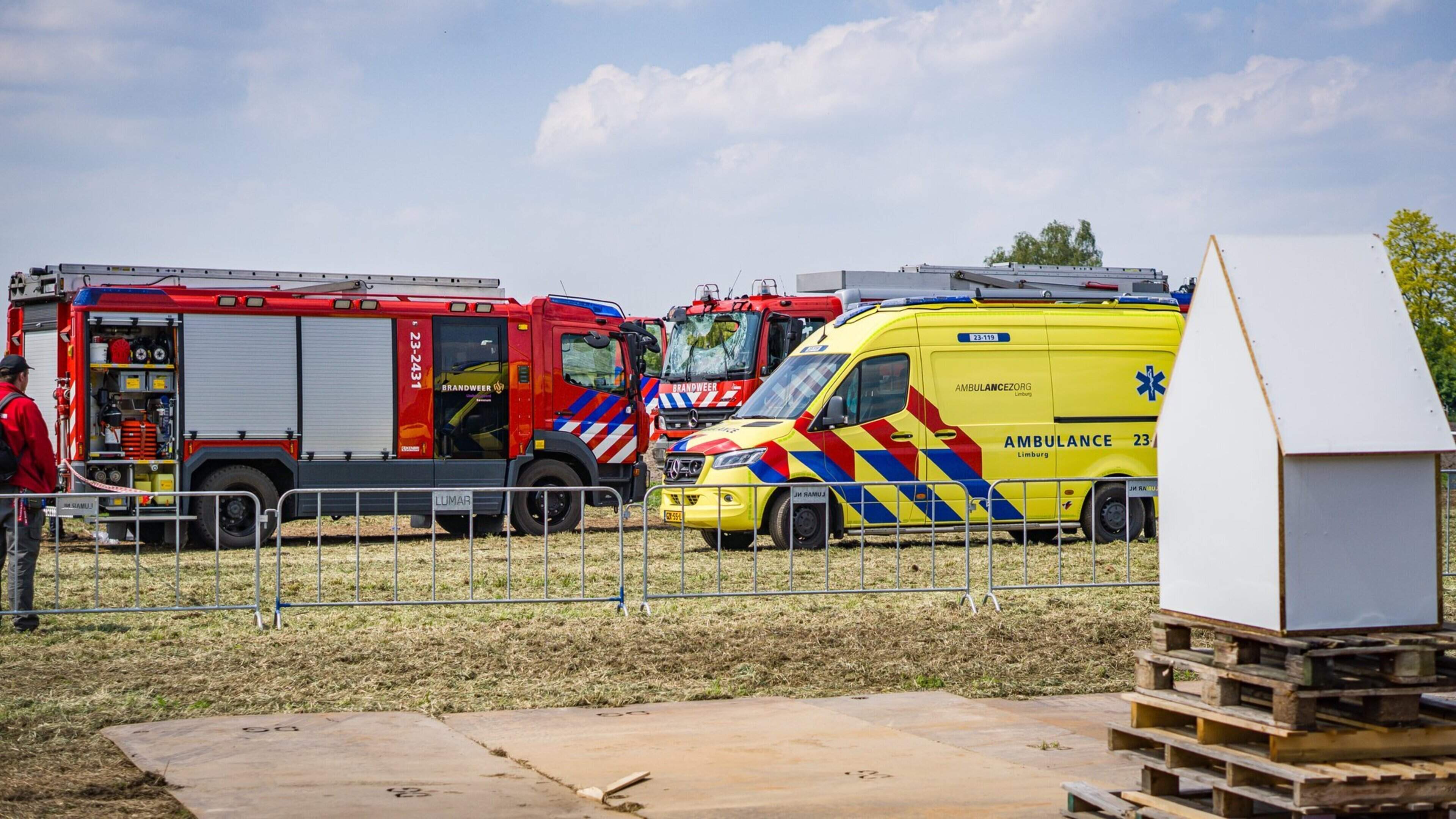 Jongen loopt letsel op bij demonstratie brandweer met waterkanonnen in Sevenum