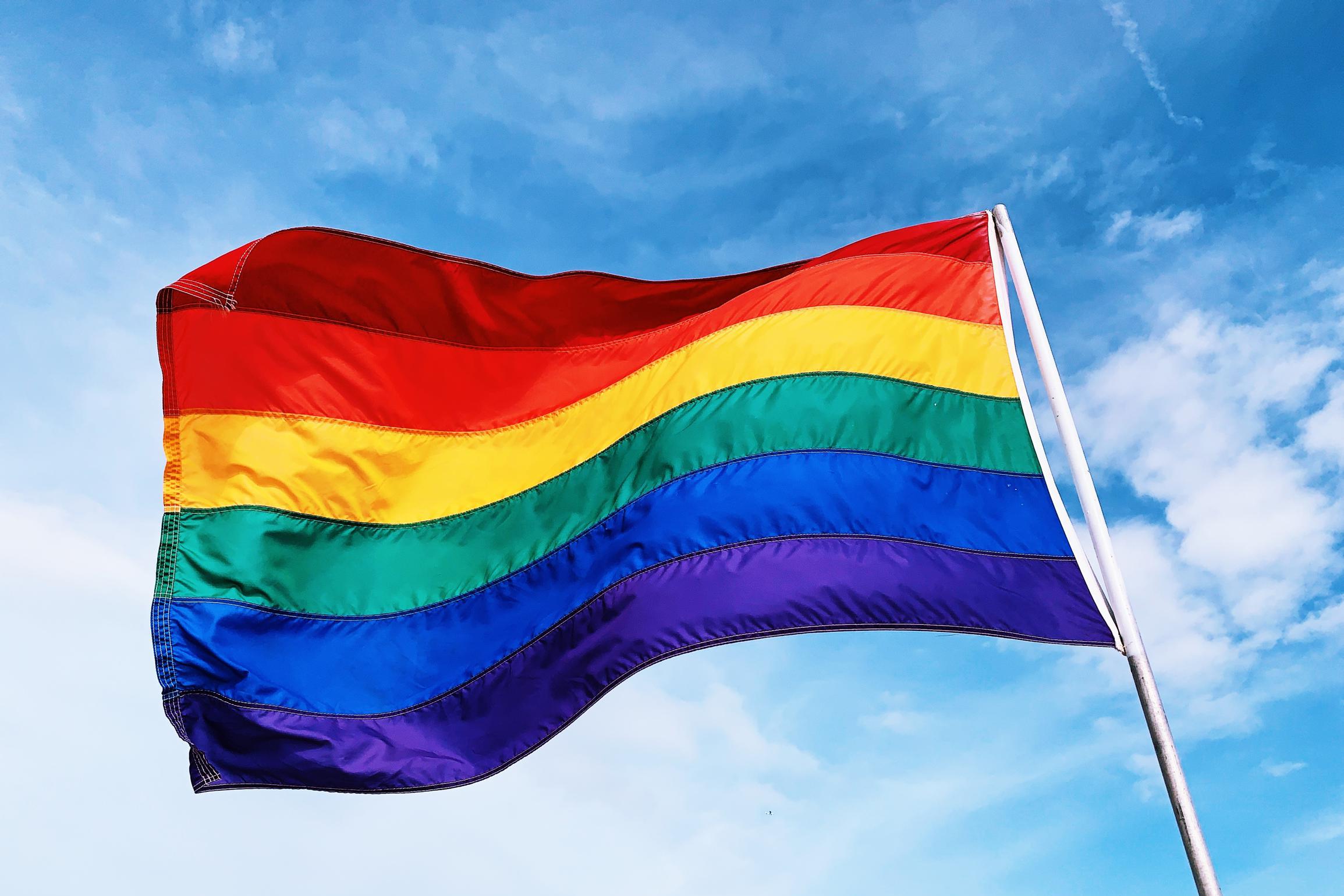 Box Ligne Radio uit Sittard draait top 40 van regenboogcommunity