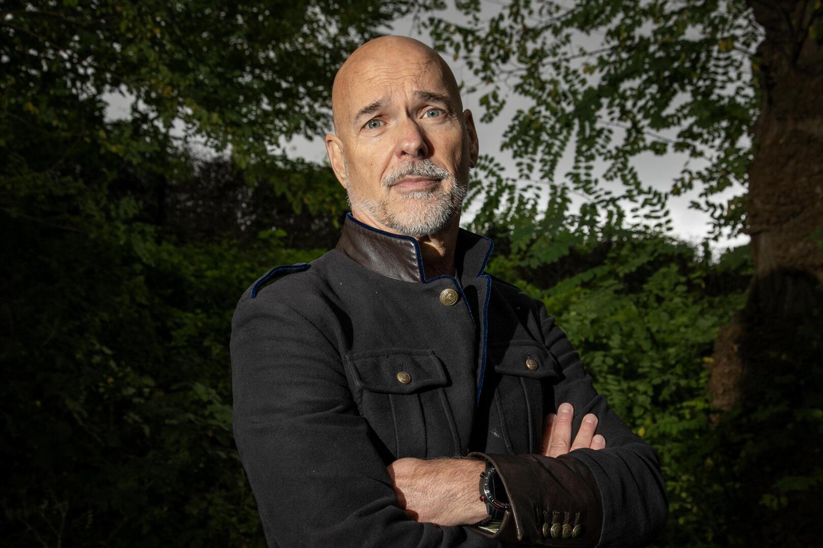 Rob Kamphues reageert op klachten over Viaplay: ‘Ik ben niet de redder ...