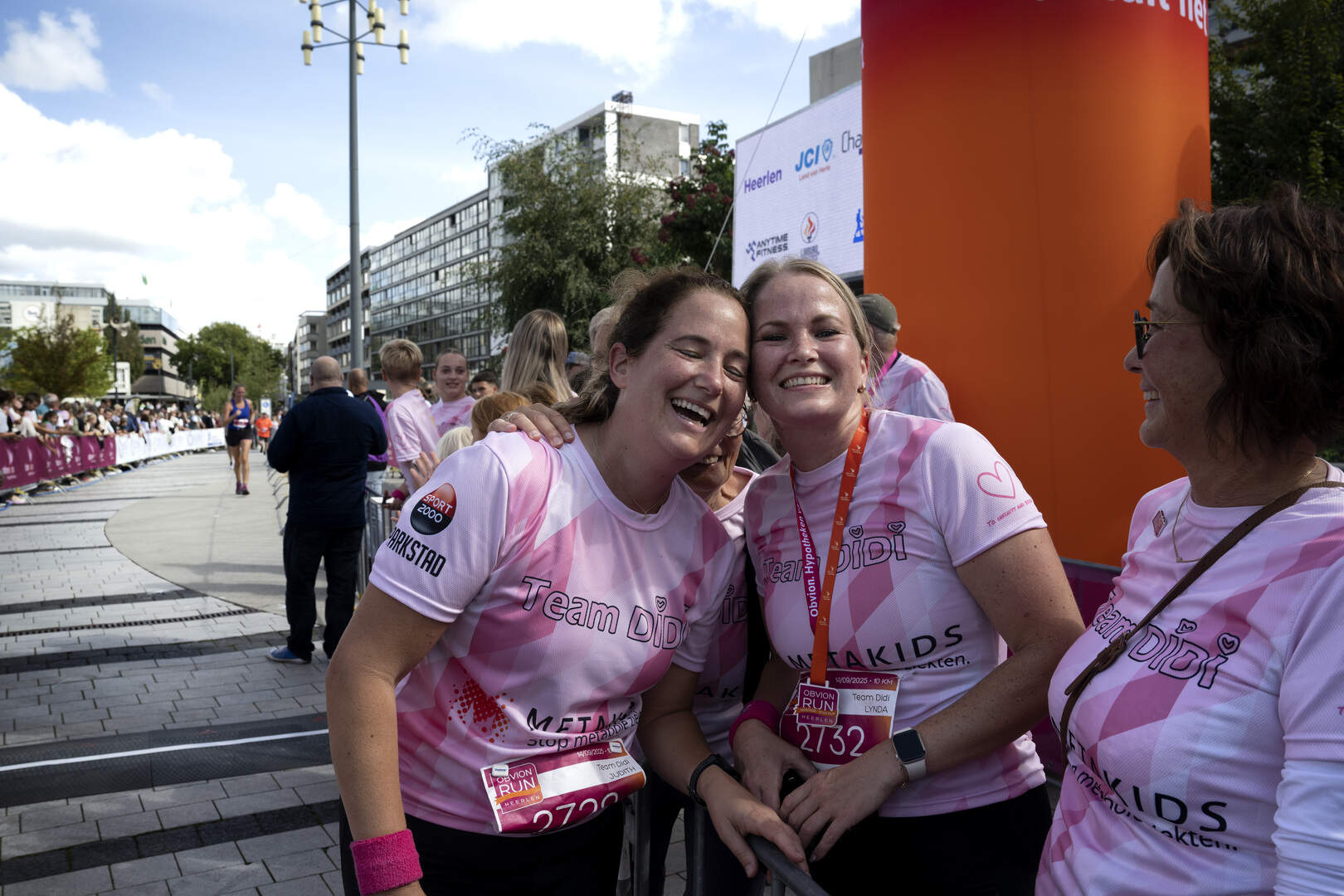 Ruim honderd mensen rennen tijdens Obvion RUN in Heerlen voor ...