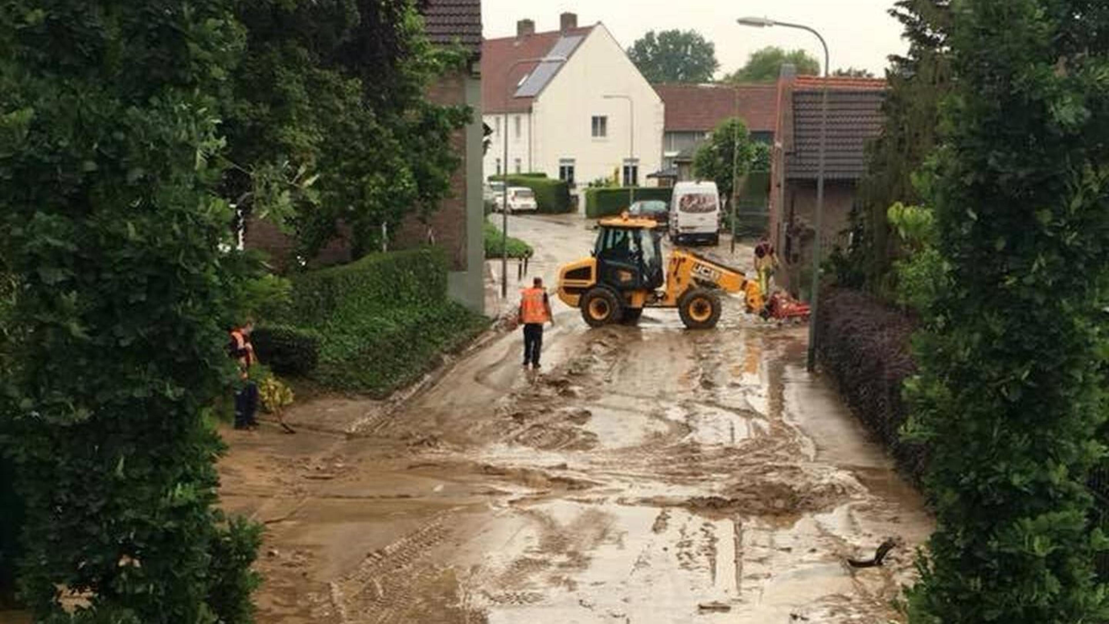 Laatste loodjes om Schinnense buurtschap Hegge droge voeten te geven