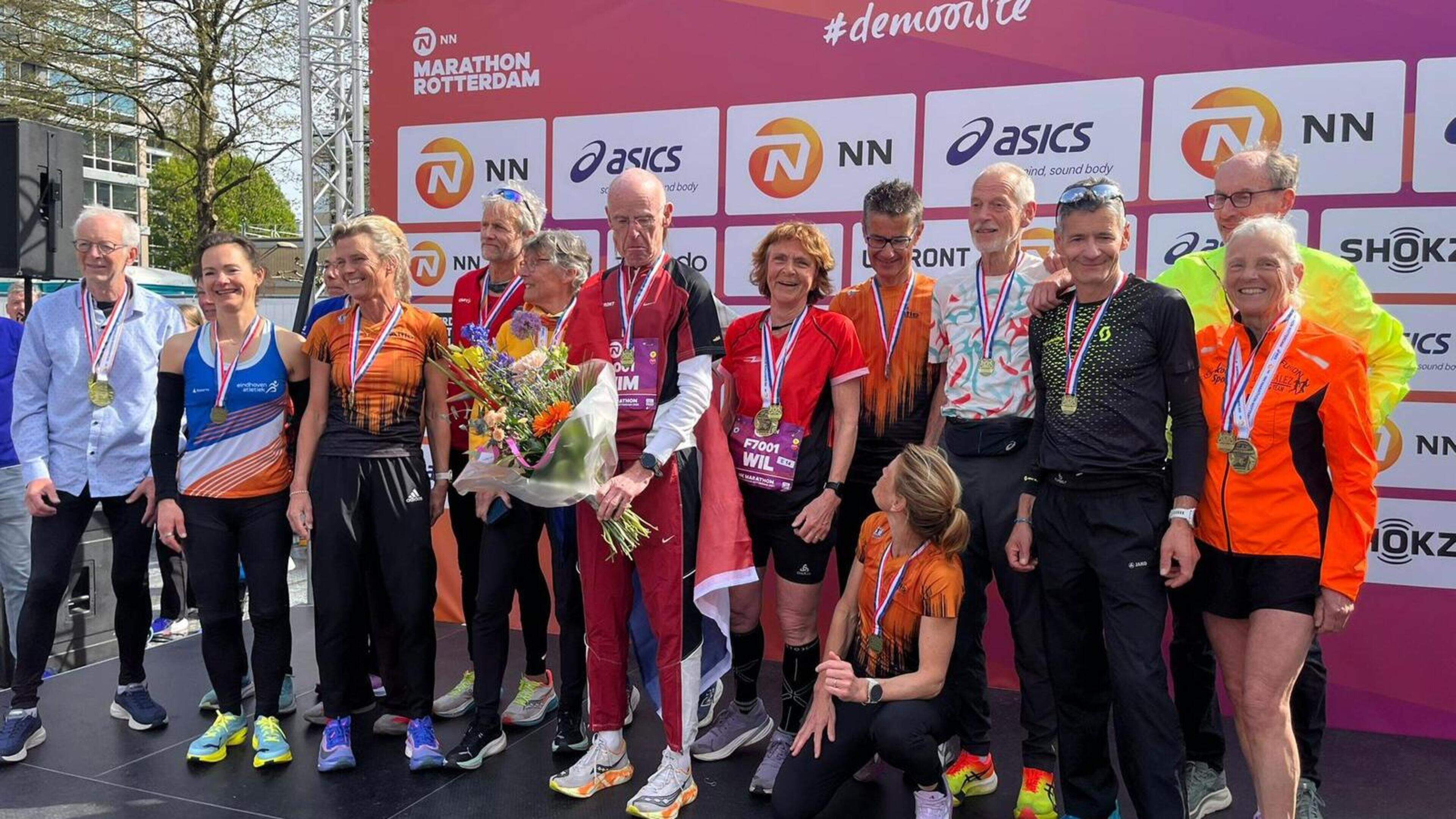 Na zware diagnoses grijpen Limburgse veteranen titels op NK-marathon in Rotterdam: ‘Ik dacht dat mij