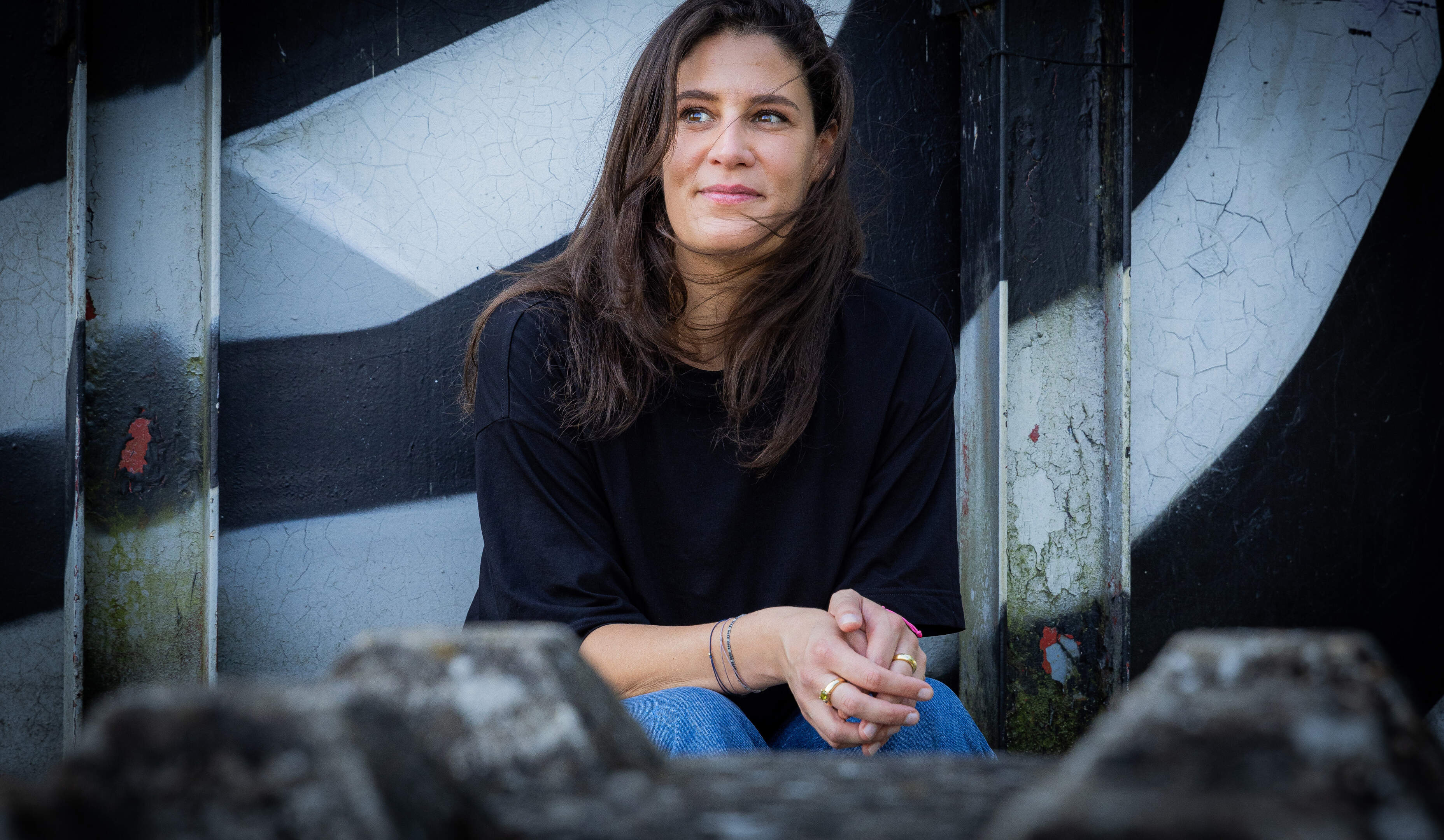 Zwanger zijn en je moeder verliezen, Sittardse Stéphanie Hoogenberk schreef er een boek over: ‘Maak 