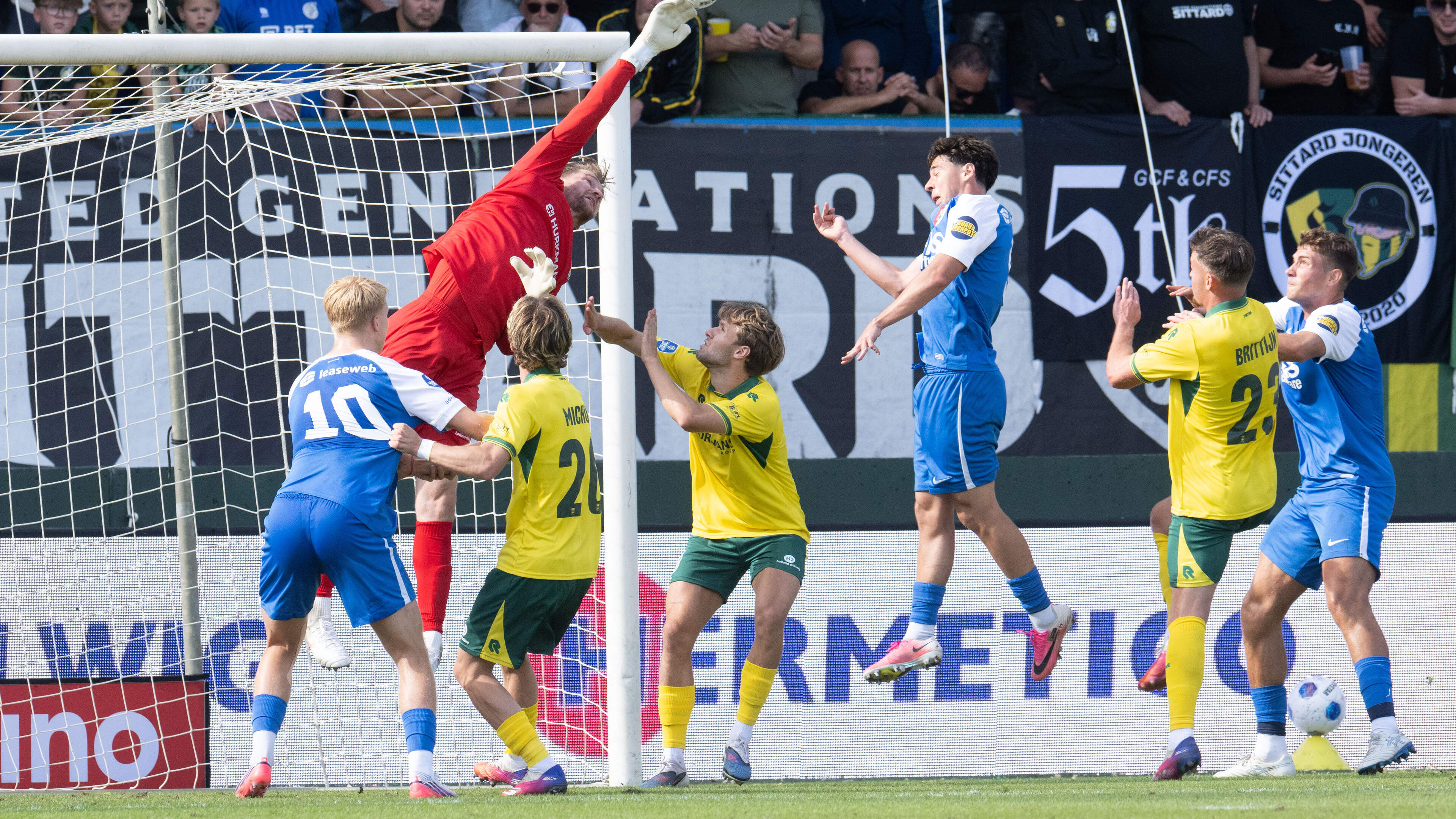 Kraker verpest door snelle, domme rode kaart: tiental Fortuna Sittard knokkend ten onder tegen koplo