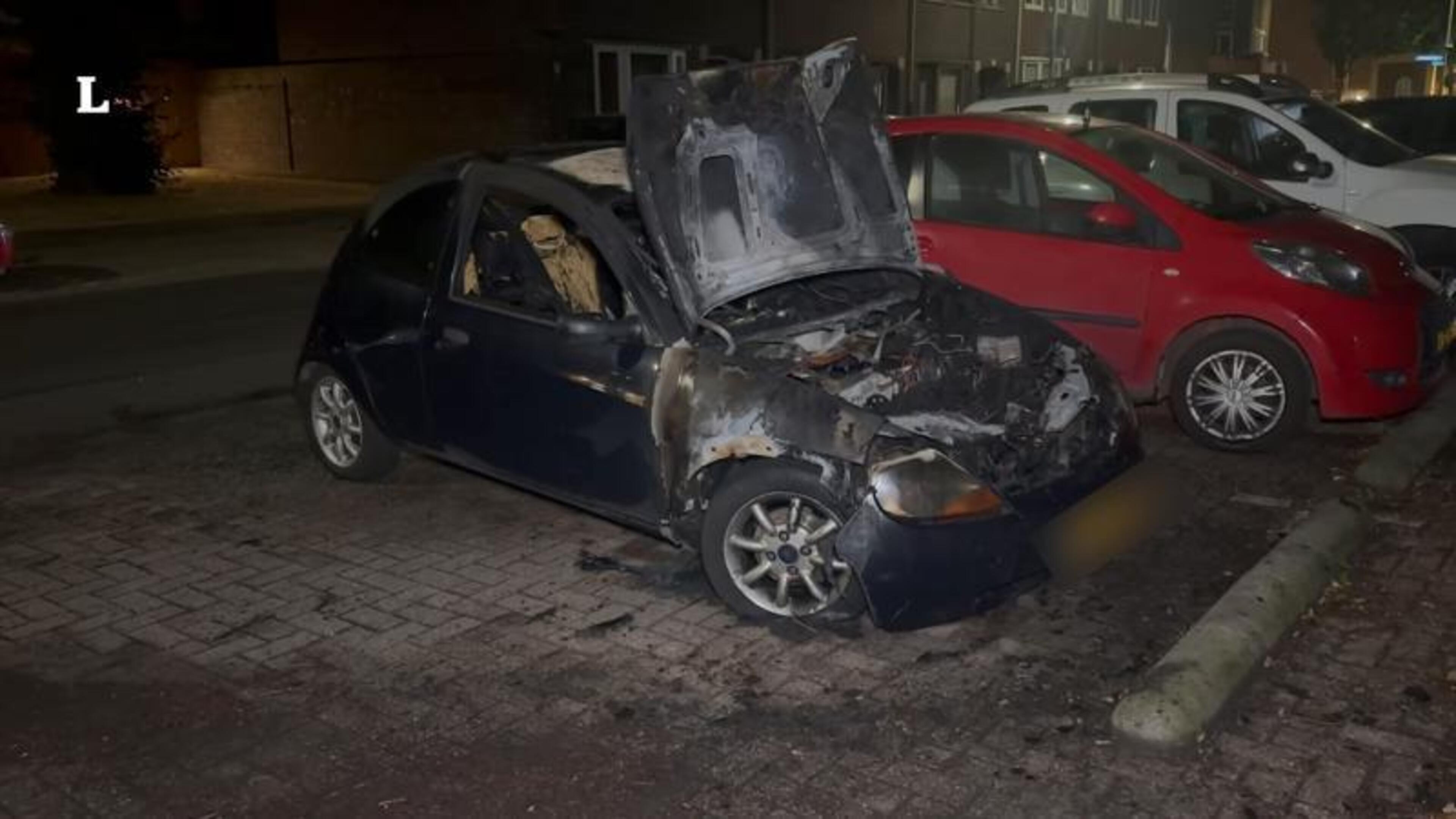 Auto vat vlam in Heerlen