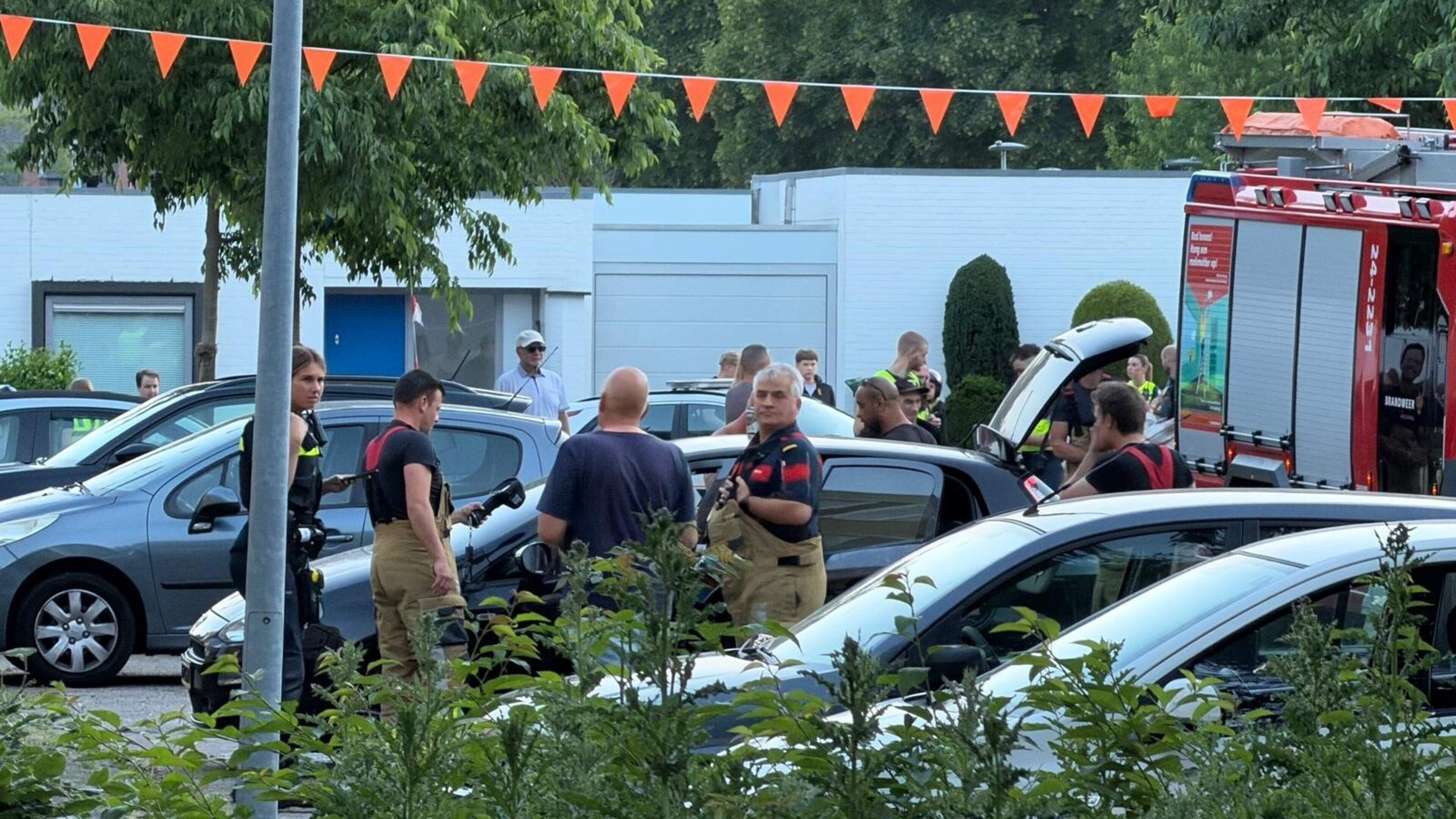Brand uitgebroken in geparkeerde auto in Maastricht