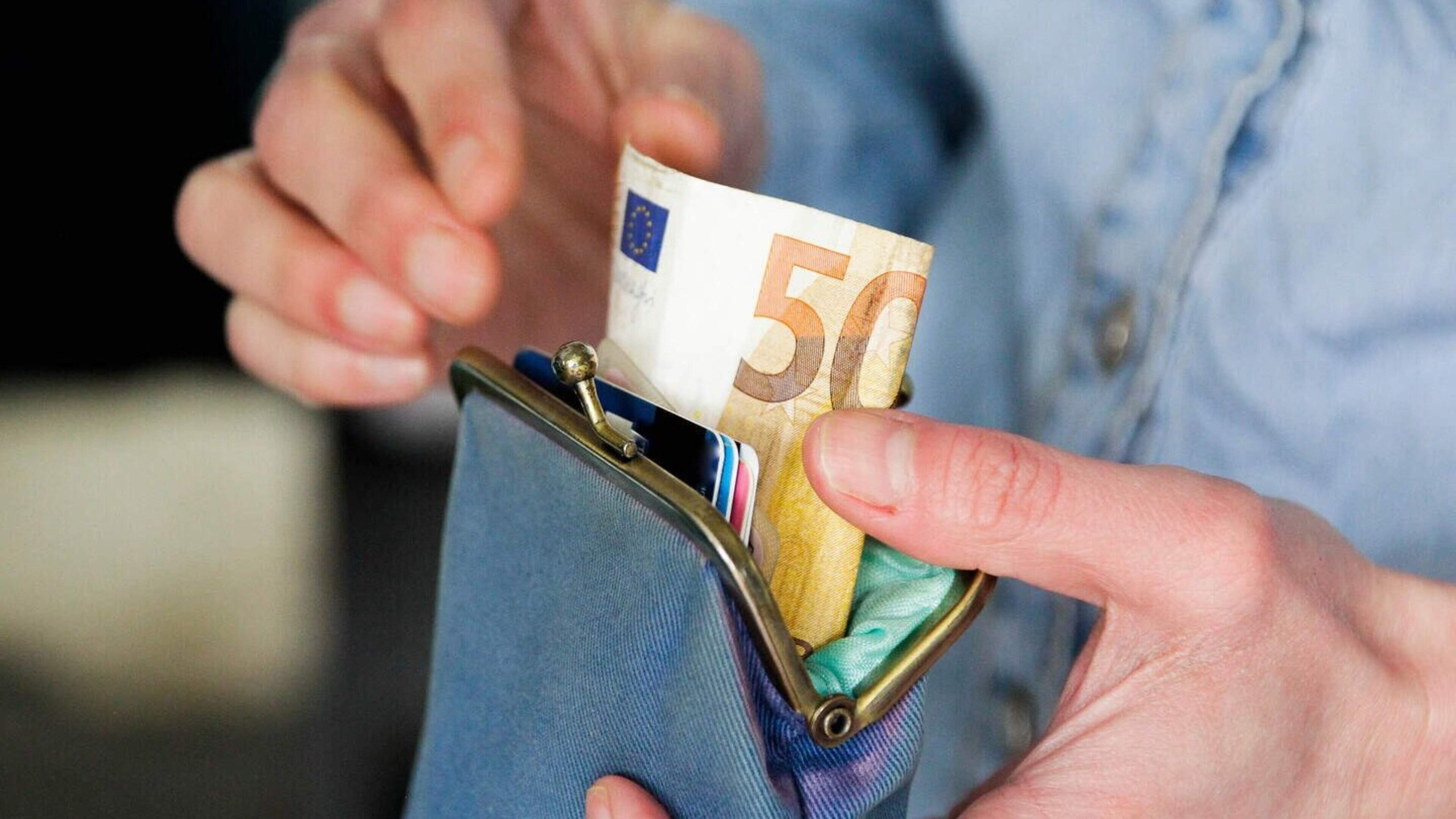 Bij tientallen onaangekondigde bezoeken is Roermondse niet thuis; gemeente vermoedt dat ze samenwoon