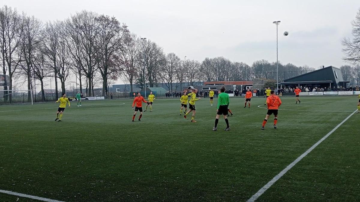 SV Laar neemt door winst tegen Boekel Sport koppositie over, maar verliest Jochem Neijnens: 'We worden weer gepakt'