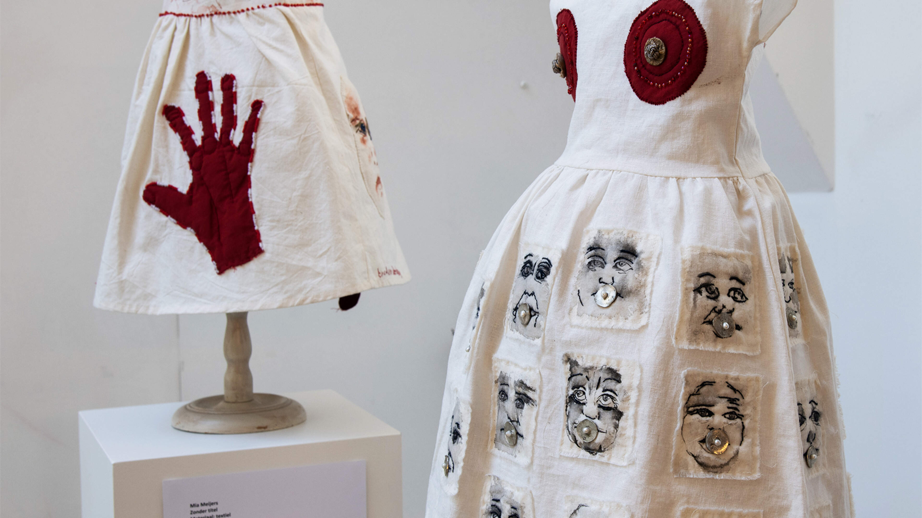 Twee tentoonstellingen in Museum van de Vrouw over actuele, persoonlijke thema’s
