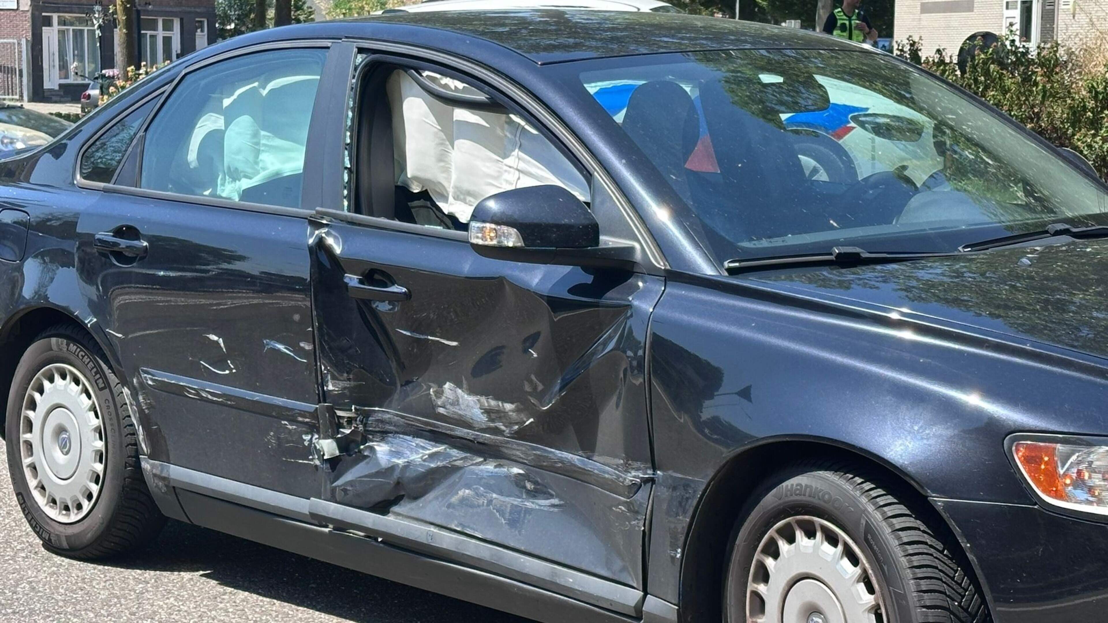 Persoon gewond na botsing tussen twee auto’s in Heerlen