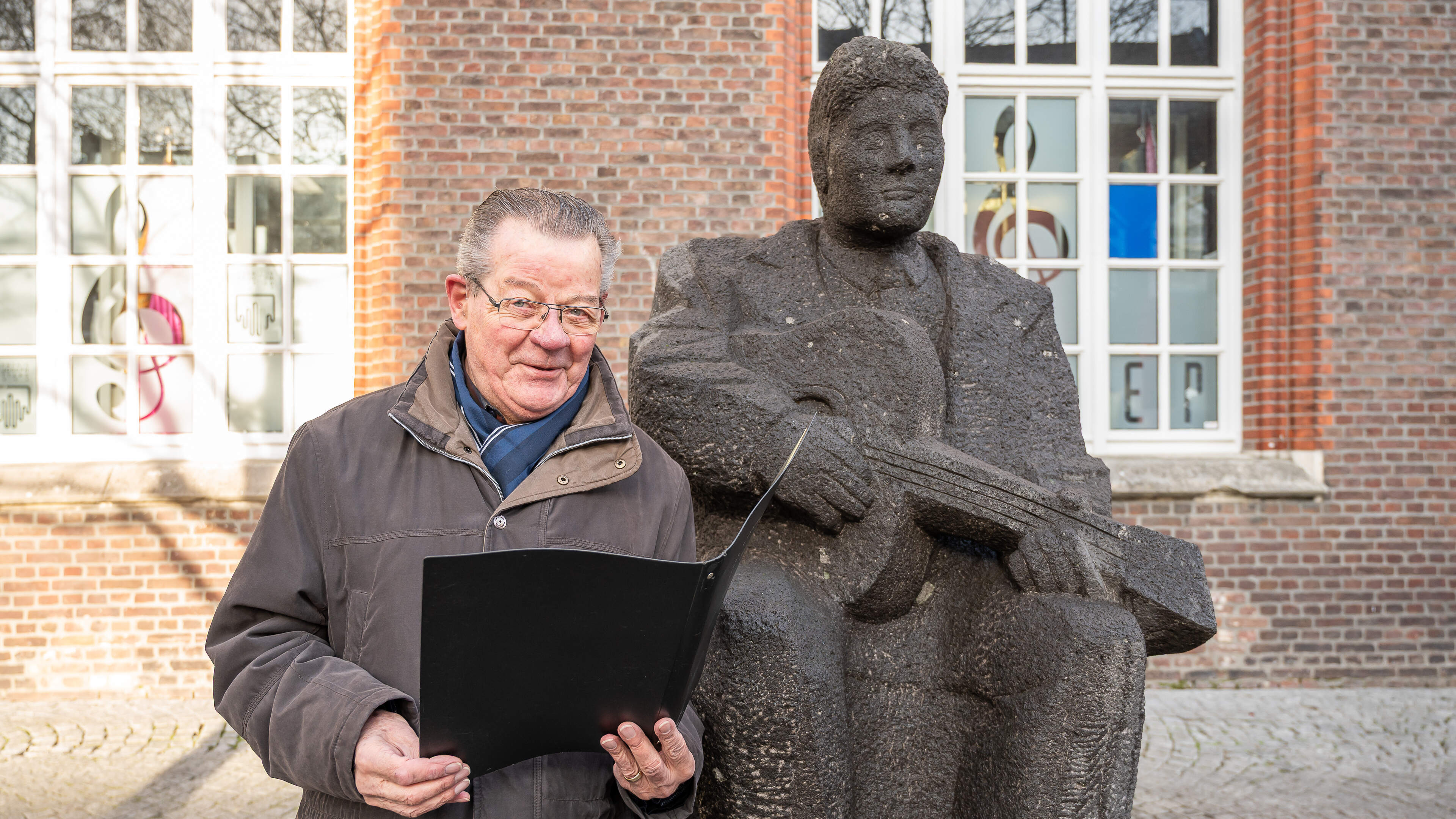 Speld van Verdienste voor George Leinarts uit Geleen