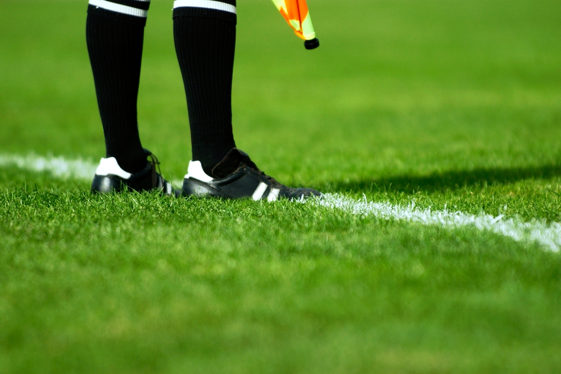 Voetballers Heksenberg op tandvlees verder na late zege op RVU