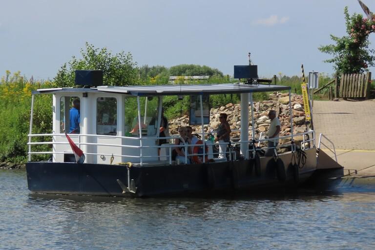 Veerpontjes voor fietsers en voetgangers weer in de vaart