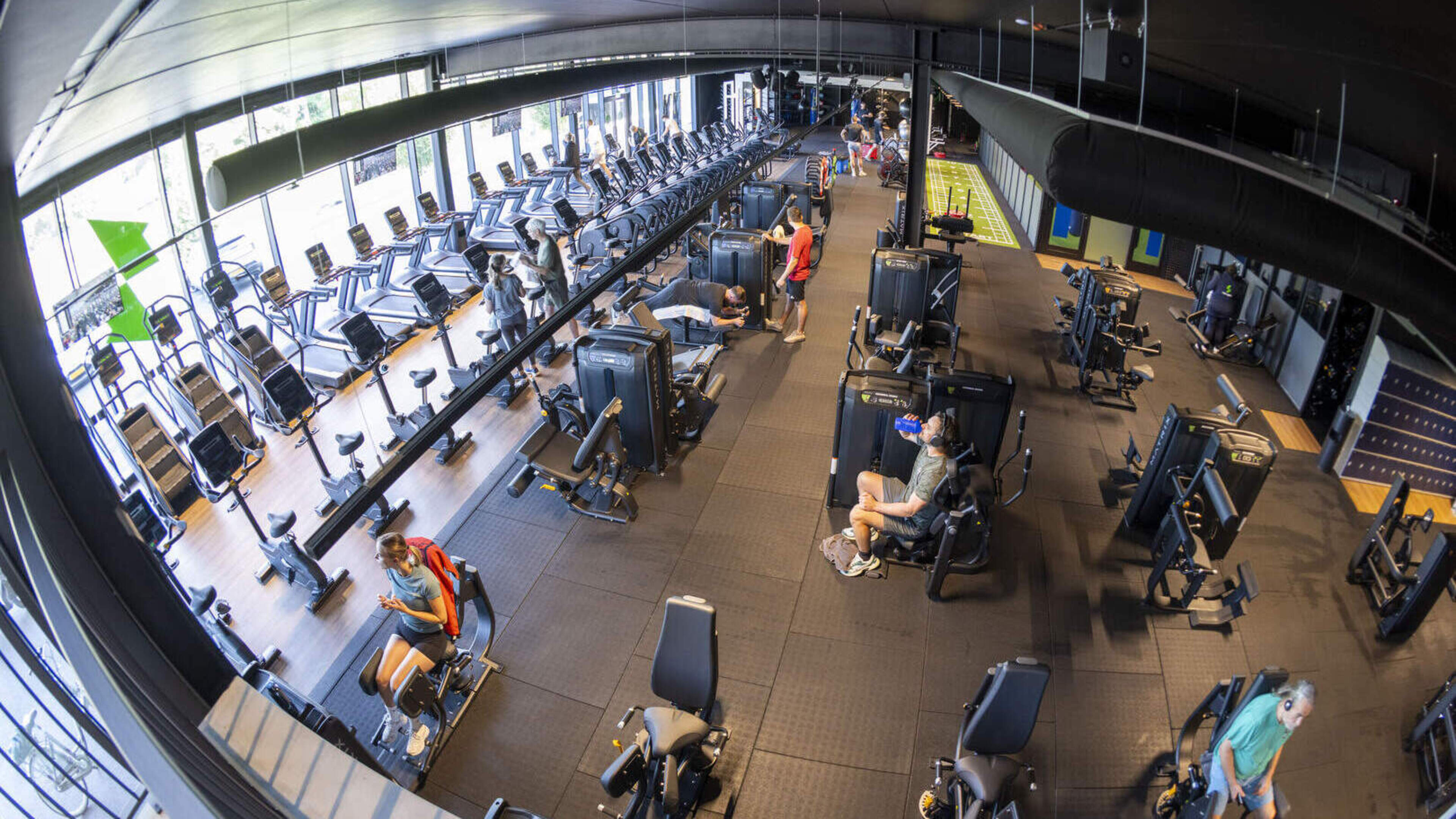 Woonwarenhuis Loods 5 in Maastricht krimpt verder in, na woningen ook groot fitnesscentrum