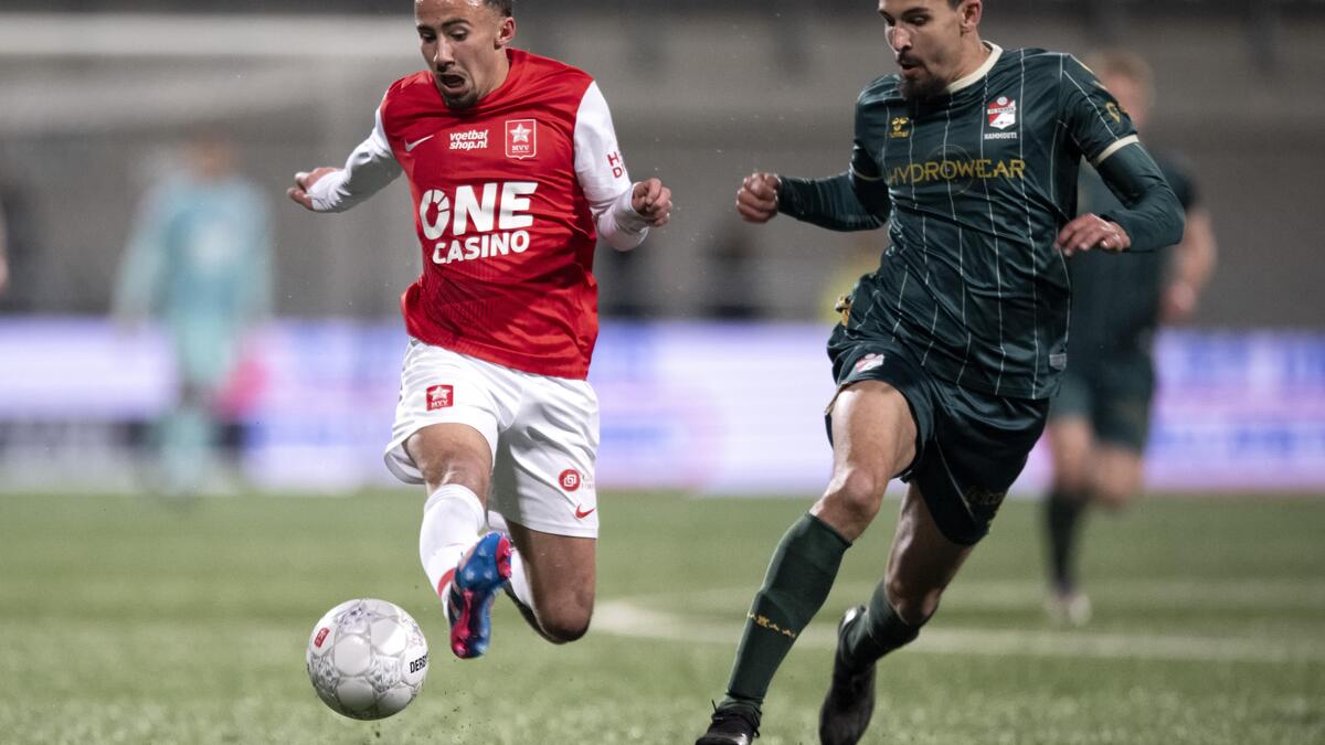 MVV kan voor zesde keer op rij niet winnen: na ongelukkige eigen goal ...
