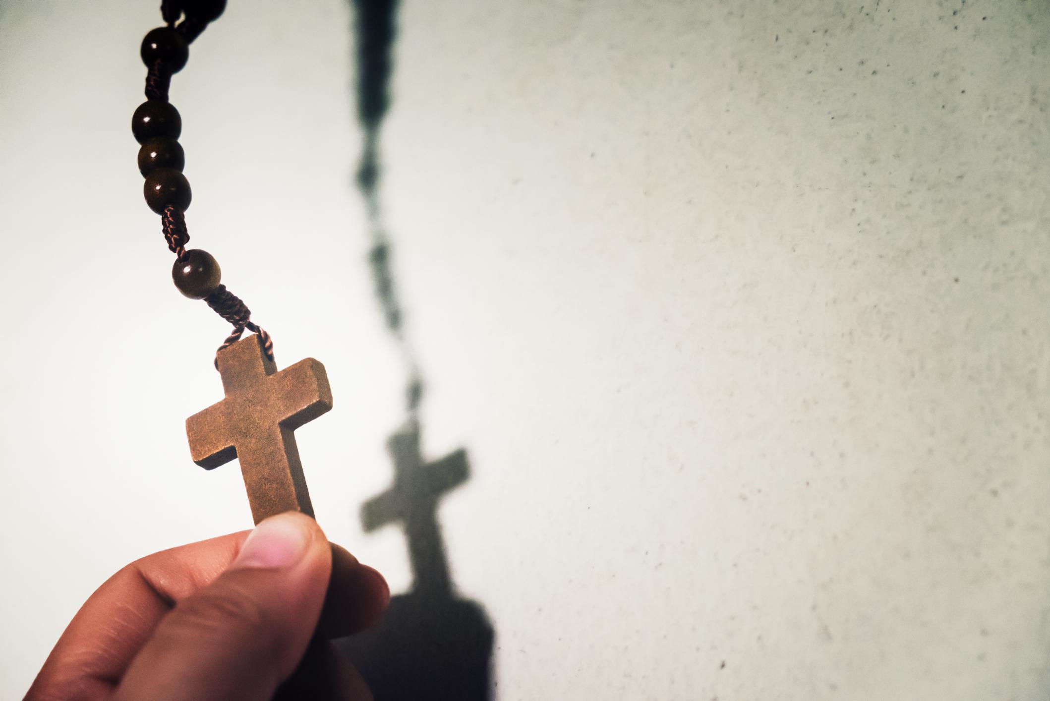 Kerkbestuur Munstergeleen en slachtoffer seksueel grensoverschrijdend gedrag komen schikking overeen