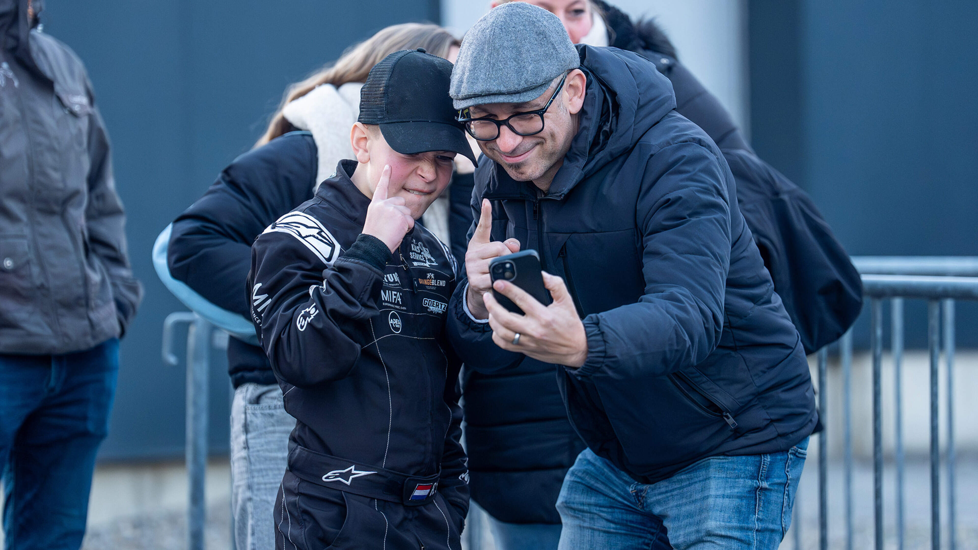 Hoe het is om als kartvader in de schaduw te staan van ‘de nieuwe Max’: Robbie uit Belfeld schreef b