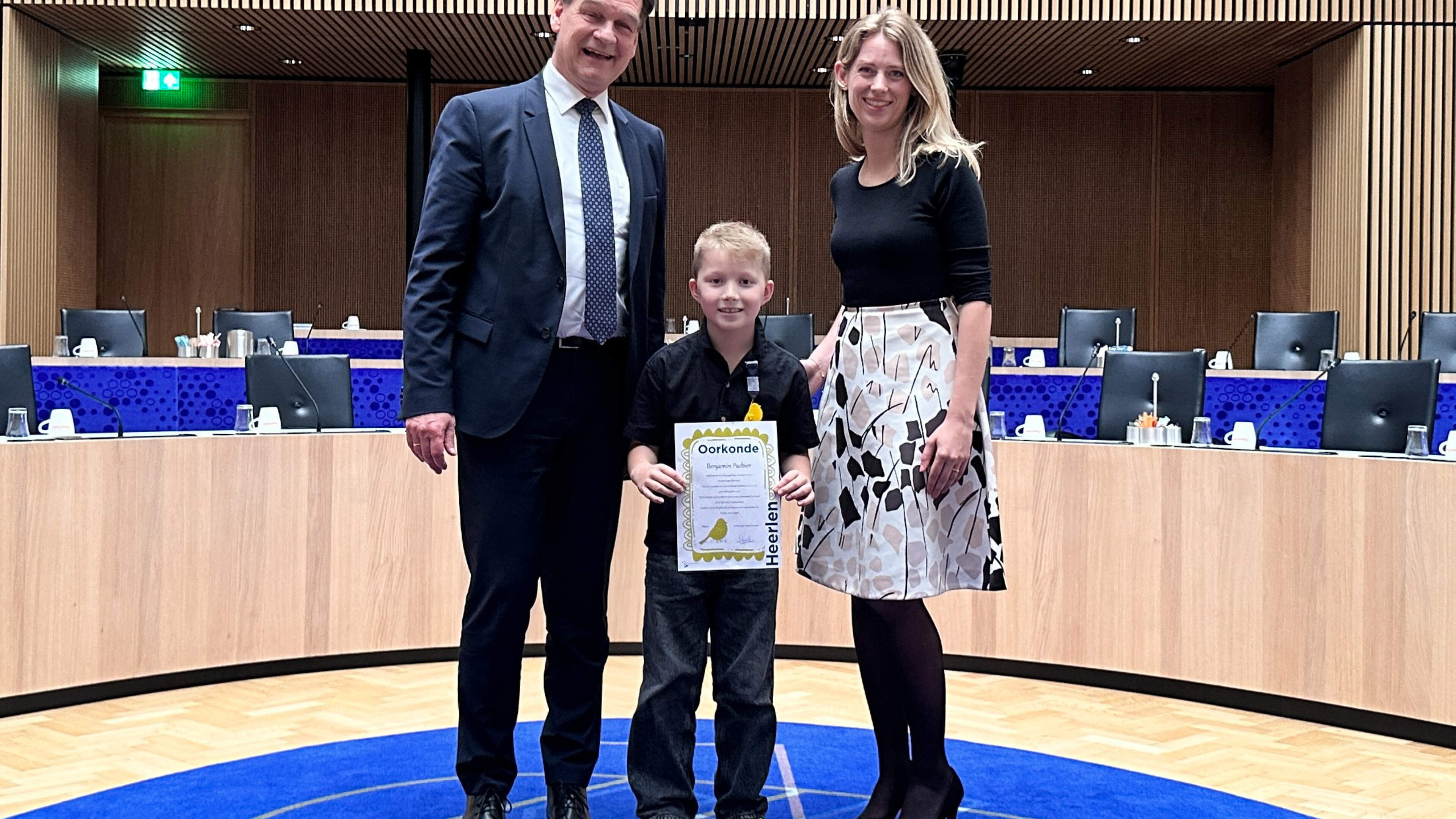 Benjamin Packbier, de jongste directeur van Heerlen, krijgt jeugdlintje voor zijn binnenspeeltuin