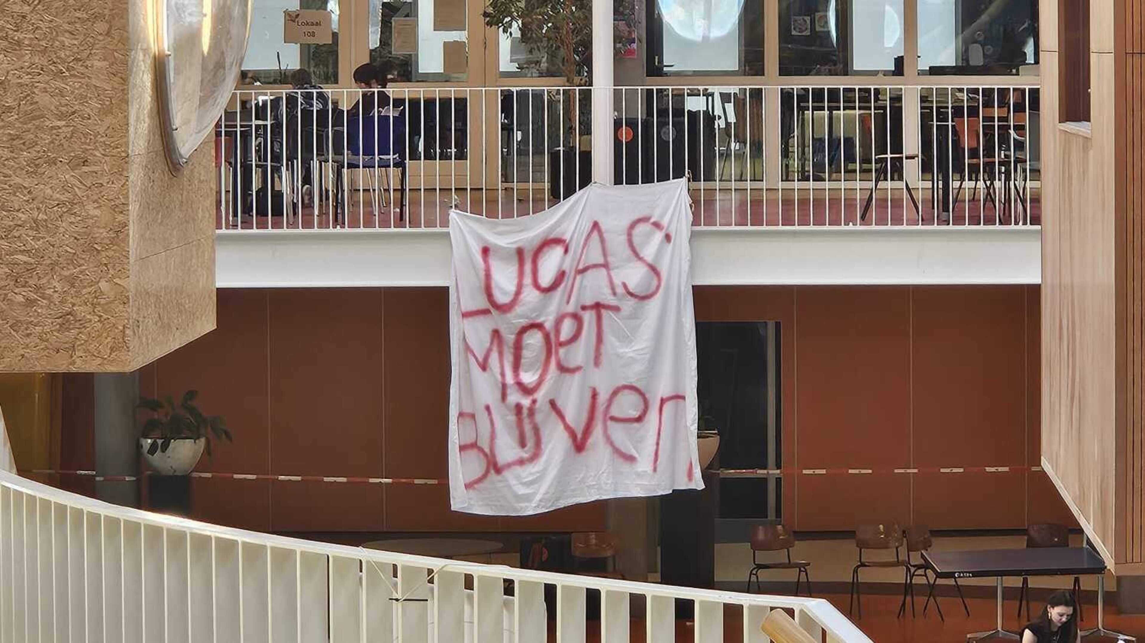 Ouders halen zieke Lucas (14) van Wings Agora nadat Roermondse school hem de toegang had ontzegd: ‘E