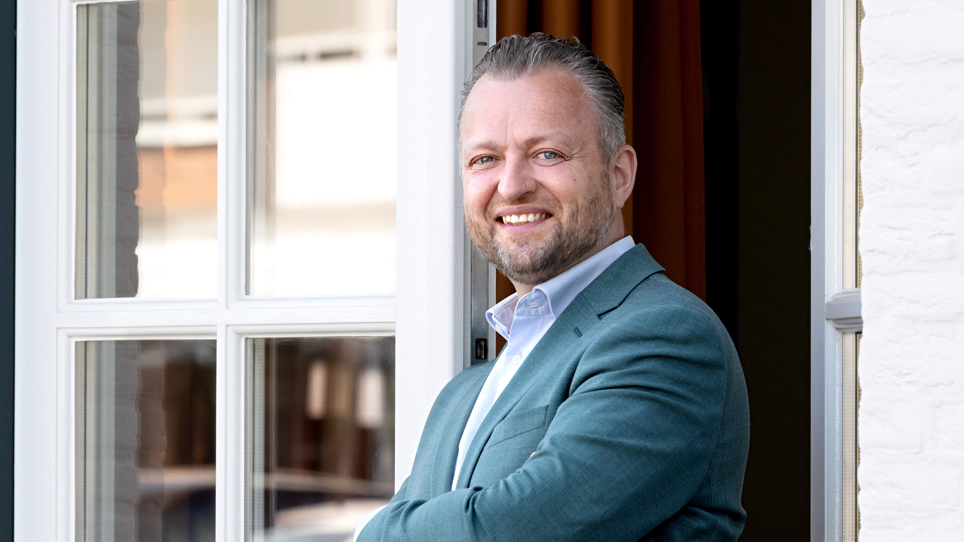 Burgemeester Martijn Derks start met open spreekuur voor inwoners gemeente Beesel