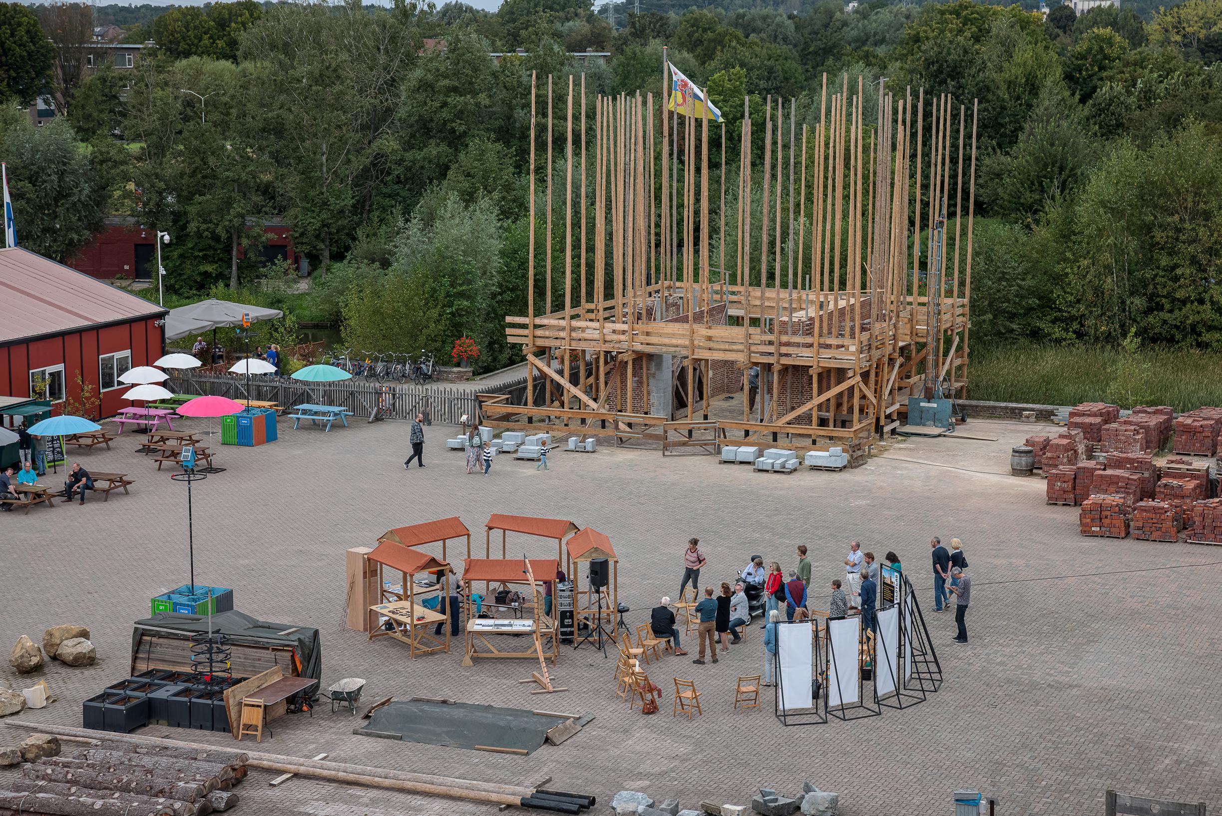 Metselaar van Slot Schaesberg haakt af: project loopt wéér vertraging op