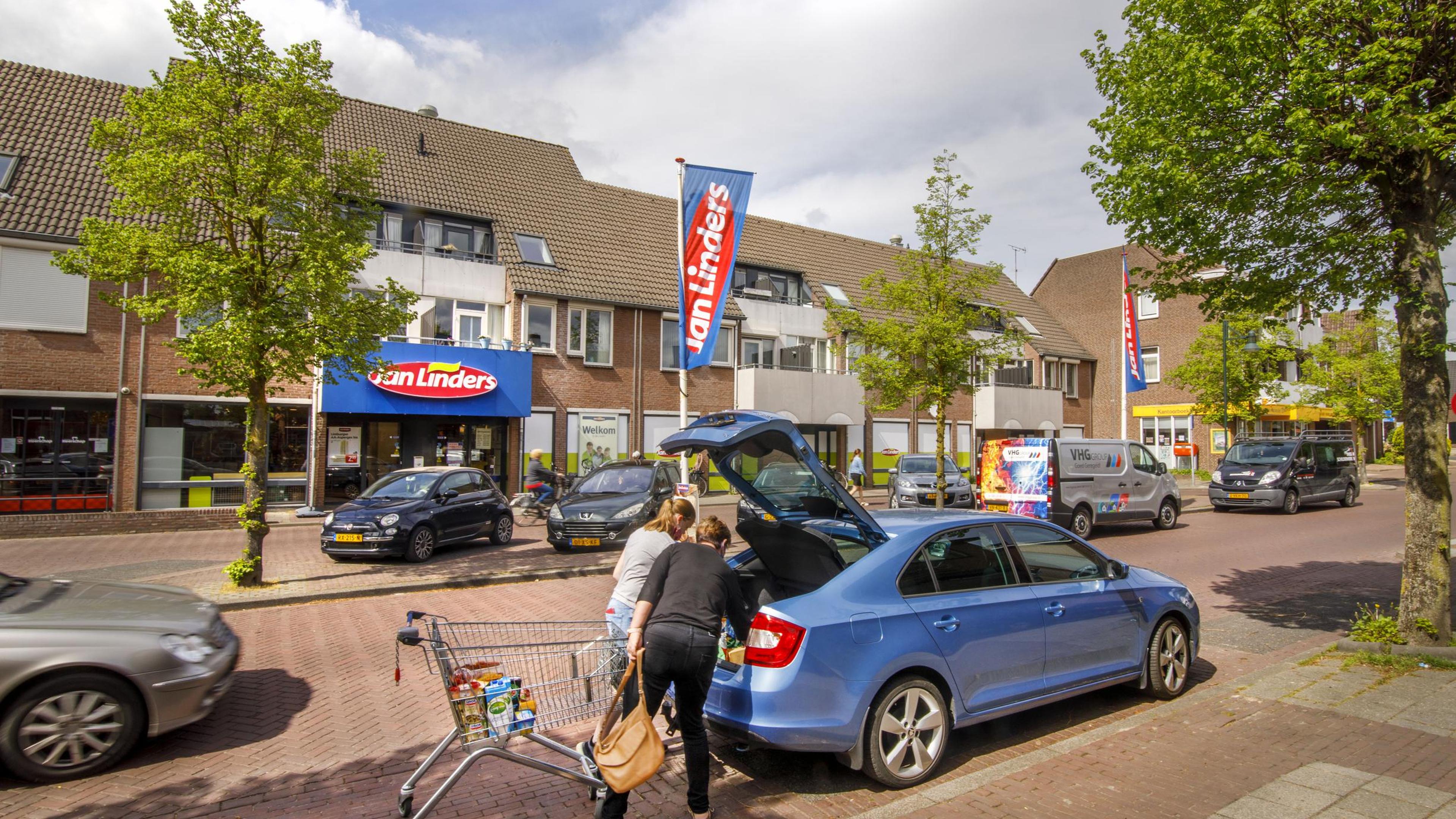 Weg met de dominantie van die winkels: Roggel denkt voor de nodige reuring aan andere plek waar burg