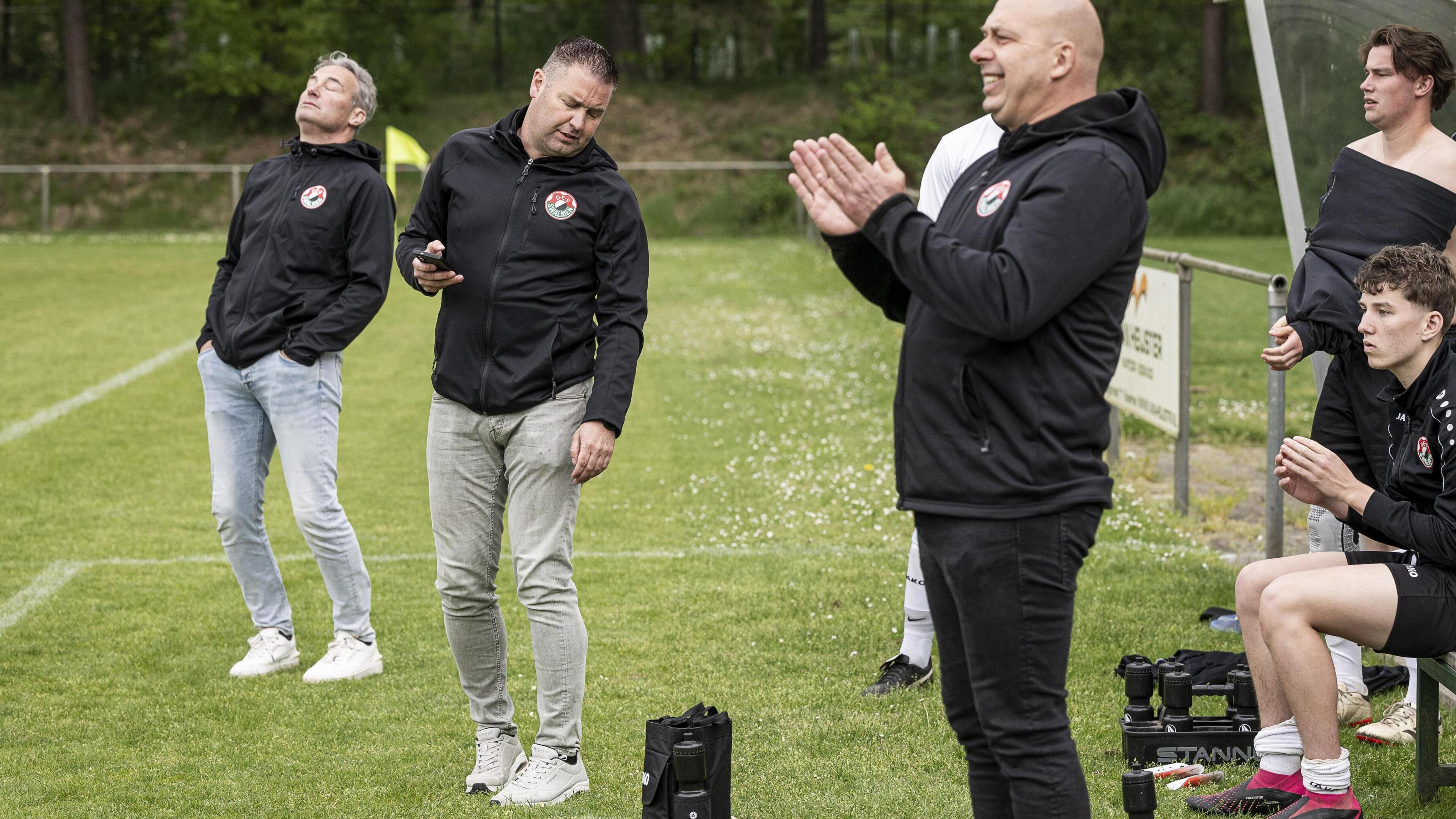 Aan de hand van echte ‘Zjwamer jónges’ begon DES Swalmen op nul in de vijfde klasse: ‘Er heerst weer