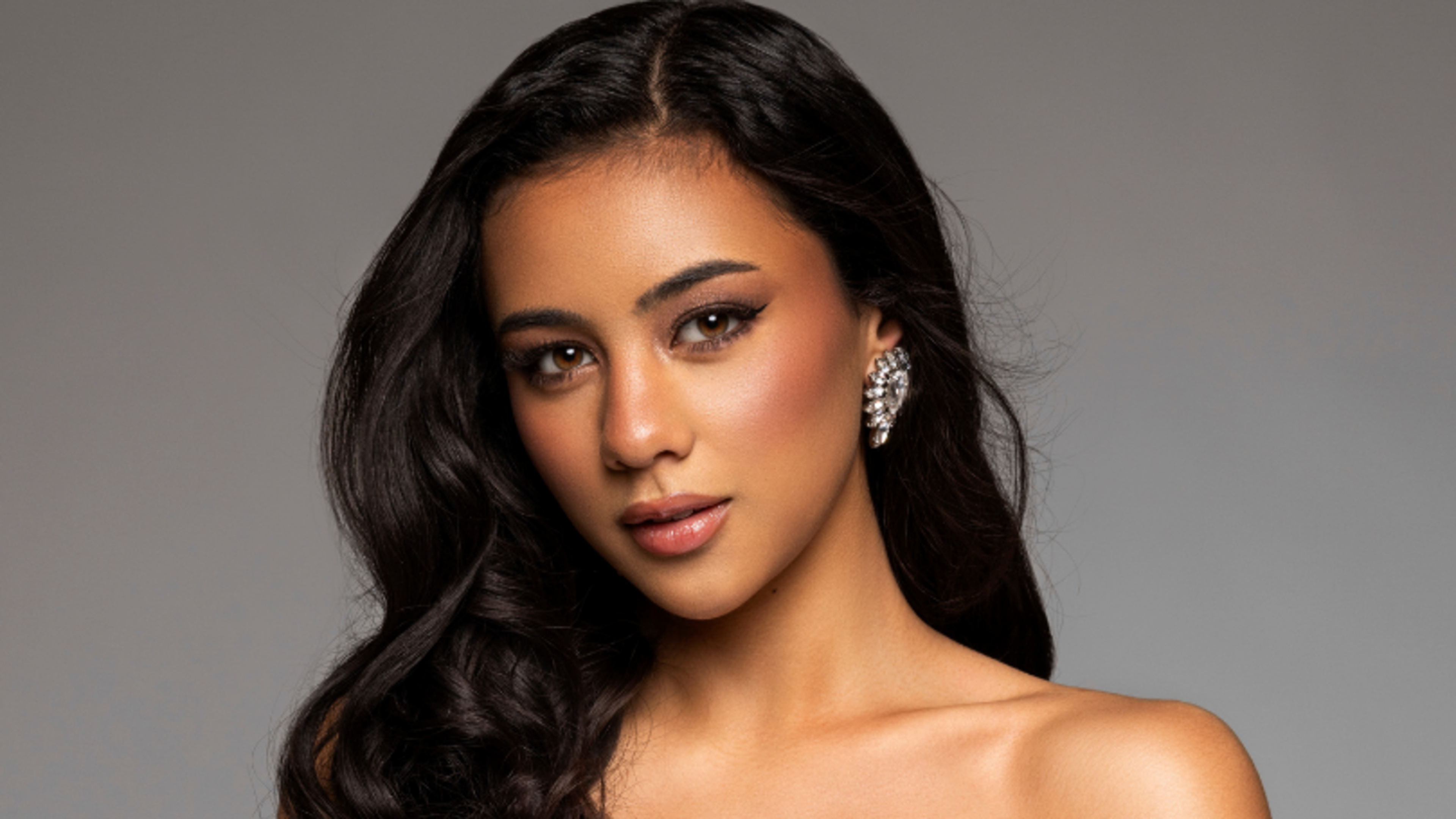 Aïsha (16) uit Elsloo staat in finale van Miss Nederland Teen