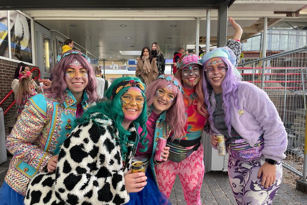 Doenrade, Nieuwstadt, Herkenbosch, vanuit heel Limburg komen de vastelaovesgekken naar Roermond