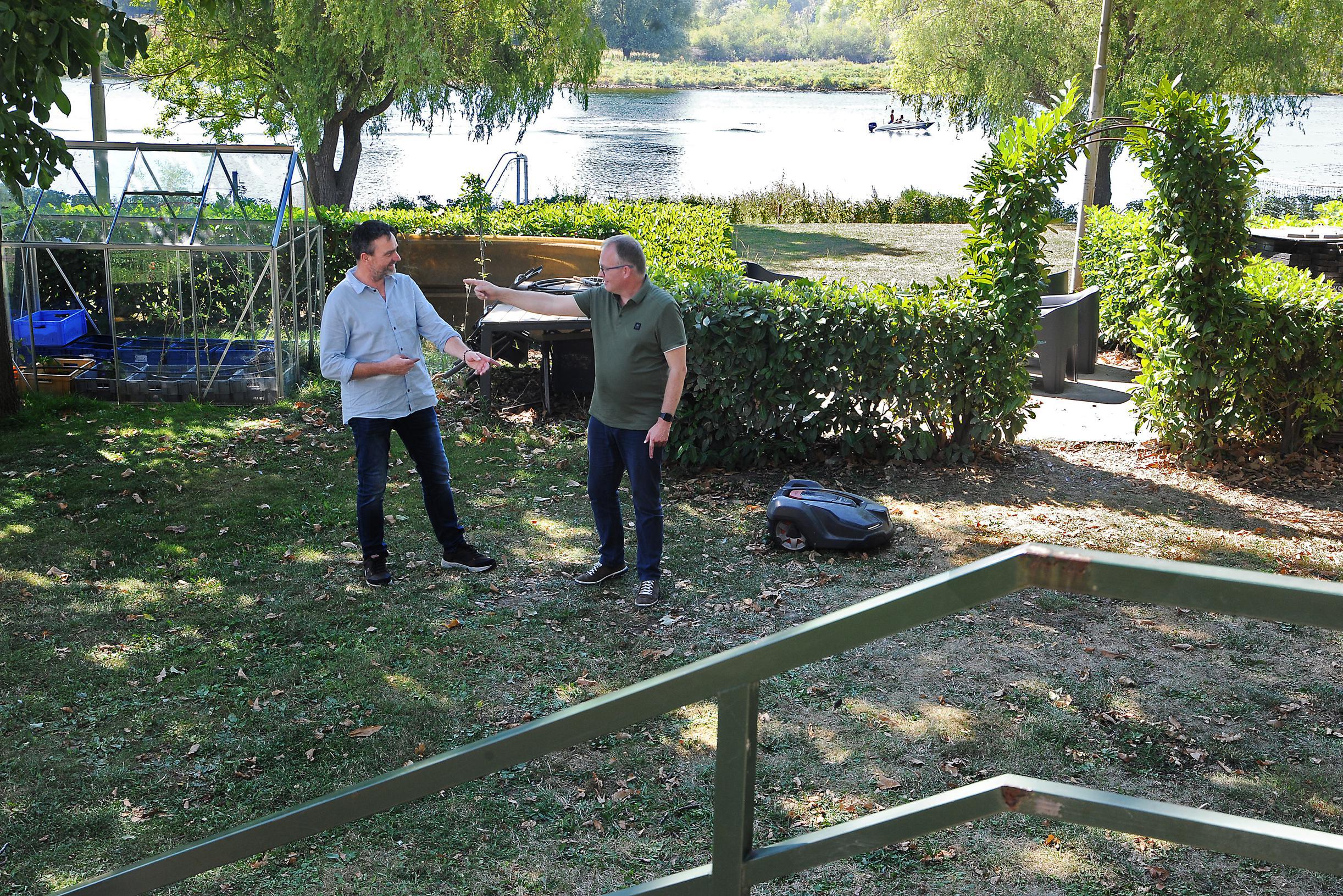 Waterschap vindt aannemer voor zelfsluitende waterkering in Arcen: bewoners behouden zicht op Maas