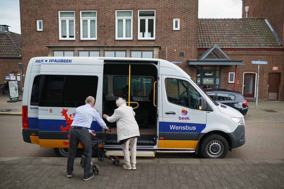 Wensbus Beek breidt service uit: groter rijgebied en ritten voor visite