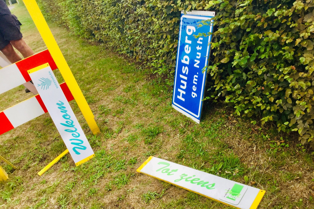 Nieuwe plaatsnaamborden in Beekdaelen