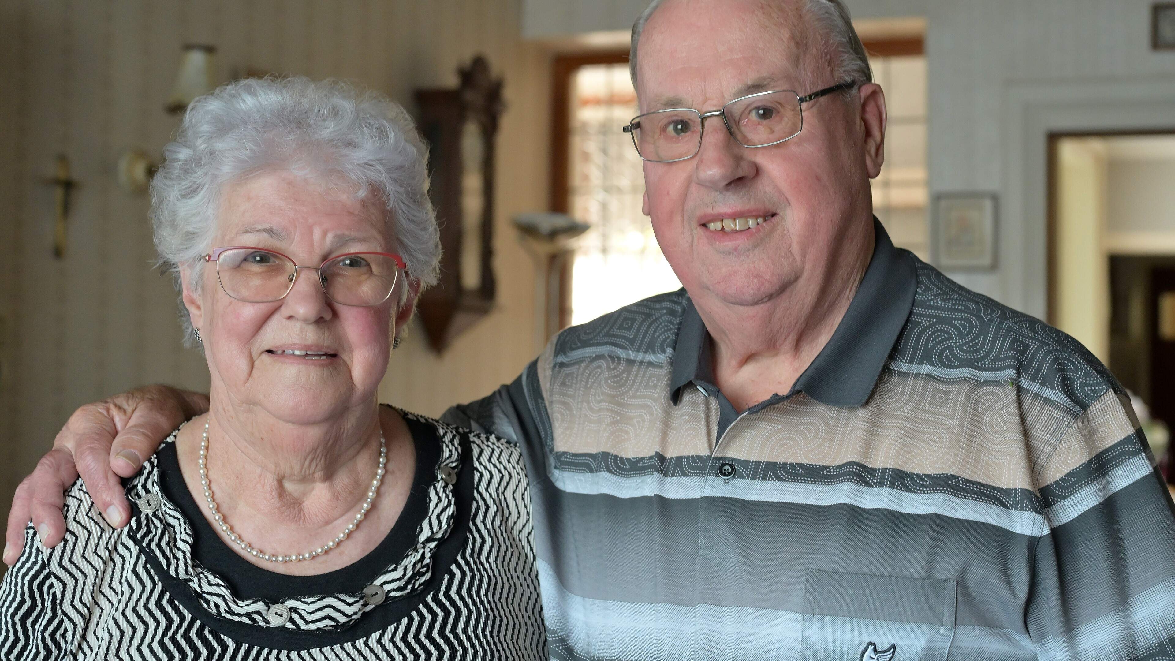 Gerrit en Johanna vieren 65 jaar huwelijk: ‘Ik viel op zijn mooie krullende haar en zijn lieve, zorg