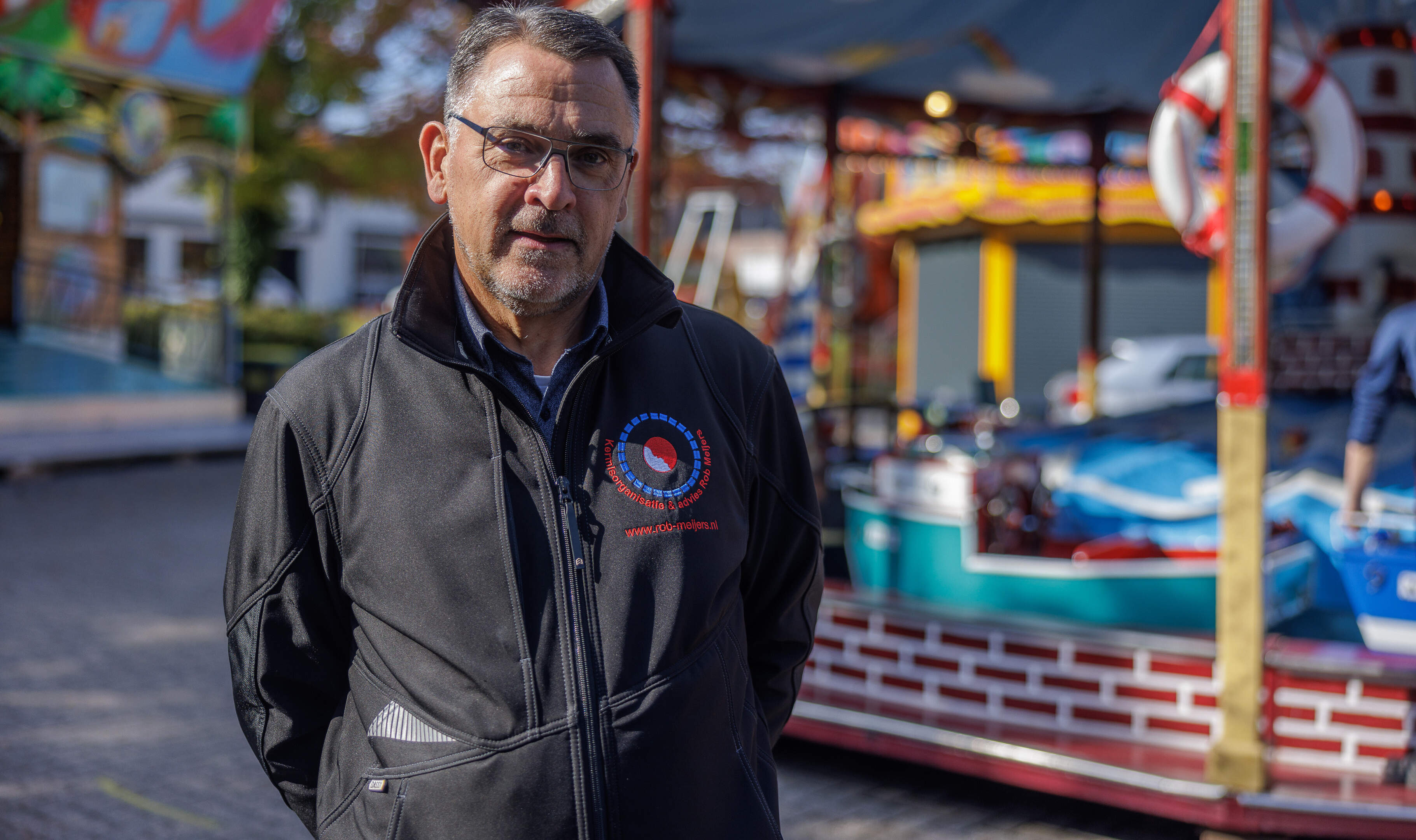 Kermisdokter Rob (62) redt kermissen met mix van vernieuwing en traditie: ‘Je moet weten wat er te k