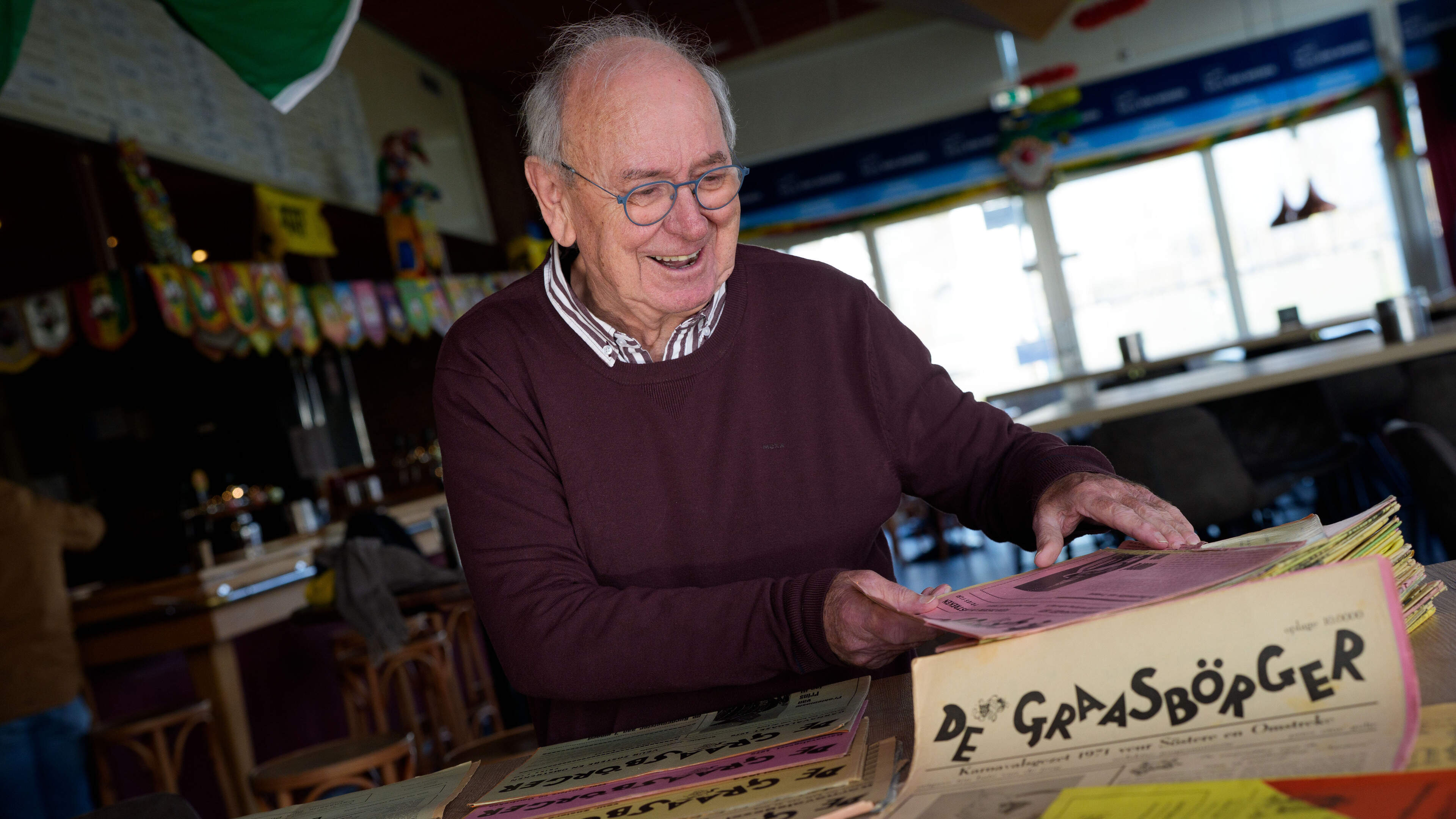Math Janssen (78) moest zijn ‘kindje’, de vastelaovesgezèt van Susteren, na 55 jaar loslaten: ‘Ik ve