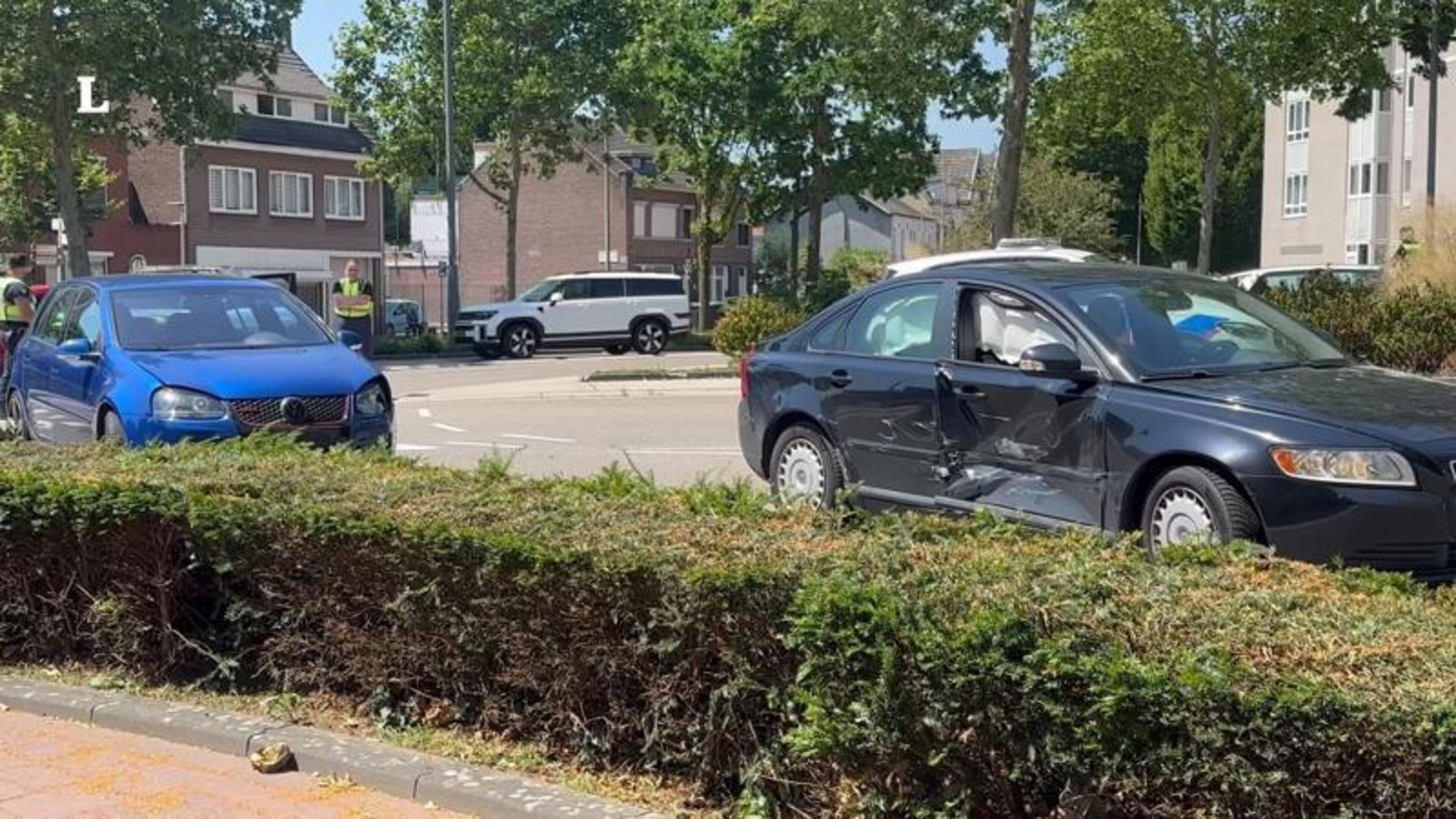 Persoon gewond na botsing twee auto's in Heerlen