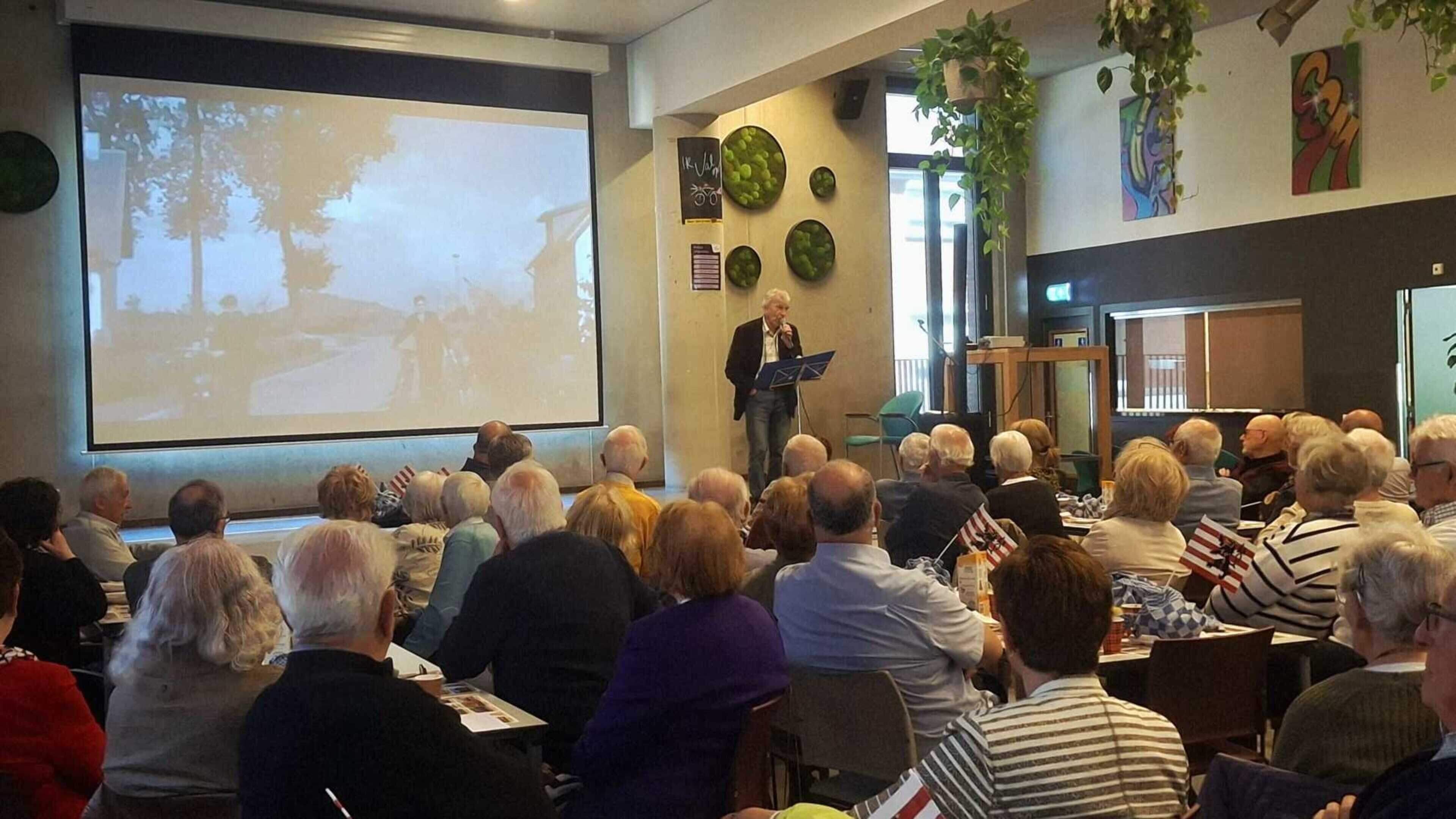 Verhalen uit de mijnen trekken vooral ouderen naar pungellunch van Heemkundevereniging Hoensbroek: ‘