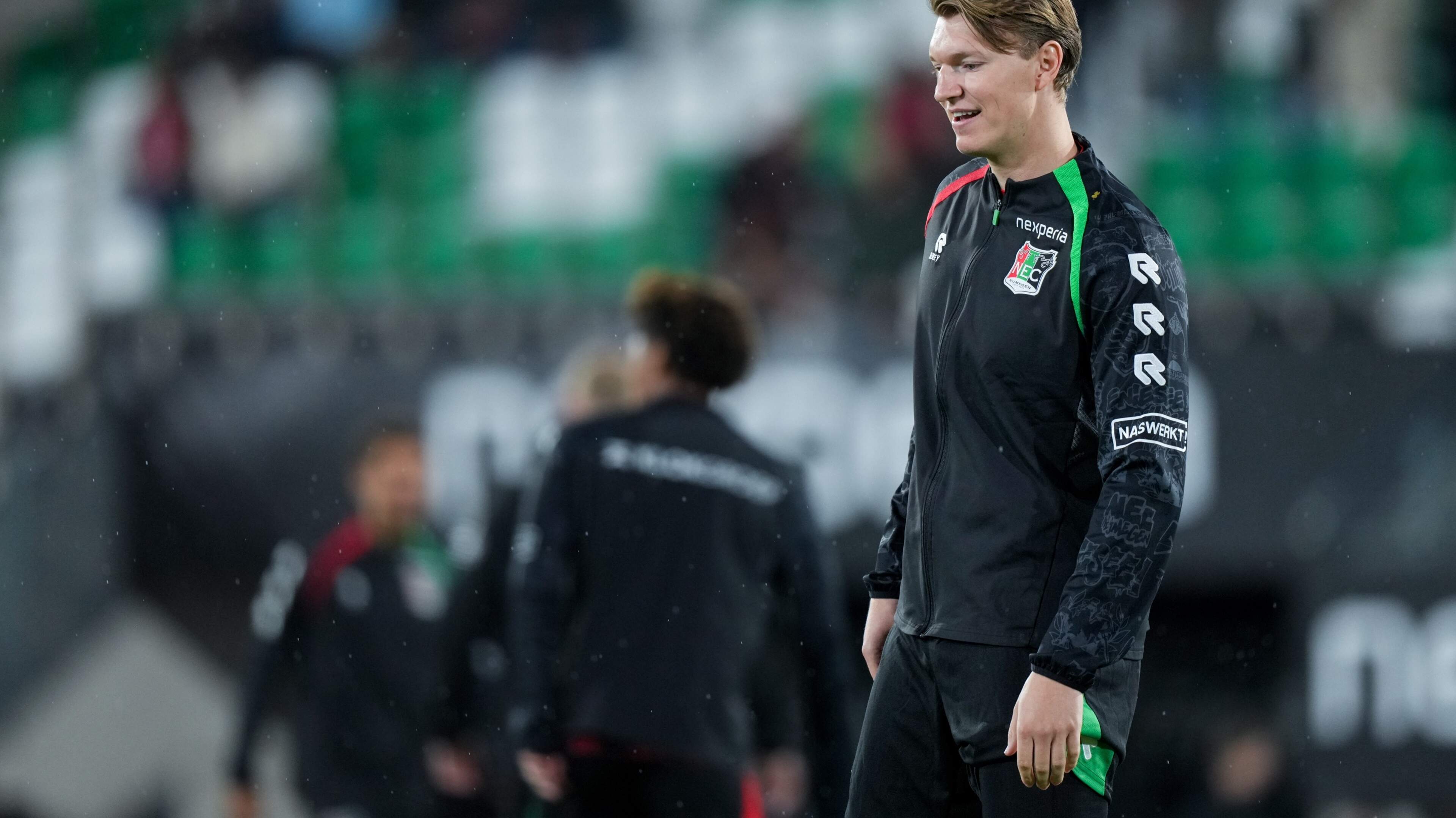 Fortuna-fans zingen Perr Schuurs toe, minuten nadat hij ze pijn heeft gedaan: ‘Het blijft mijn club,