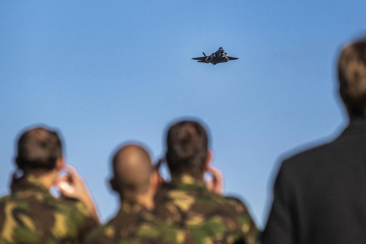 2100 zienswijzen op plannen Defensie: veel zorgen over vliegen met F-35, zoals mogelijk op voormalig