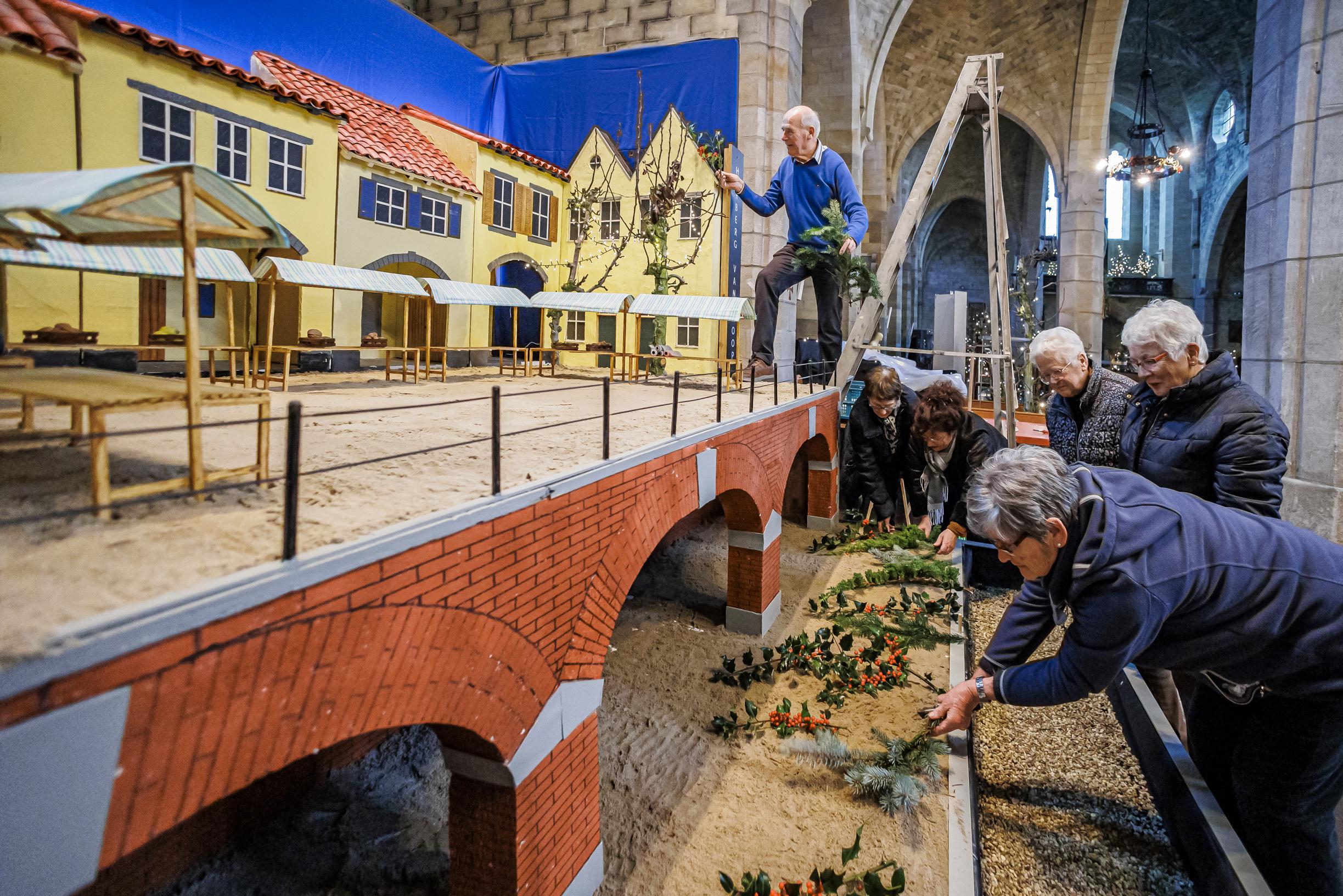 ‘Sjömmert verleech ut duuster’ blaast kerstallendorp nieuw leven in