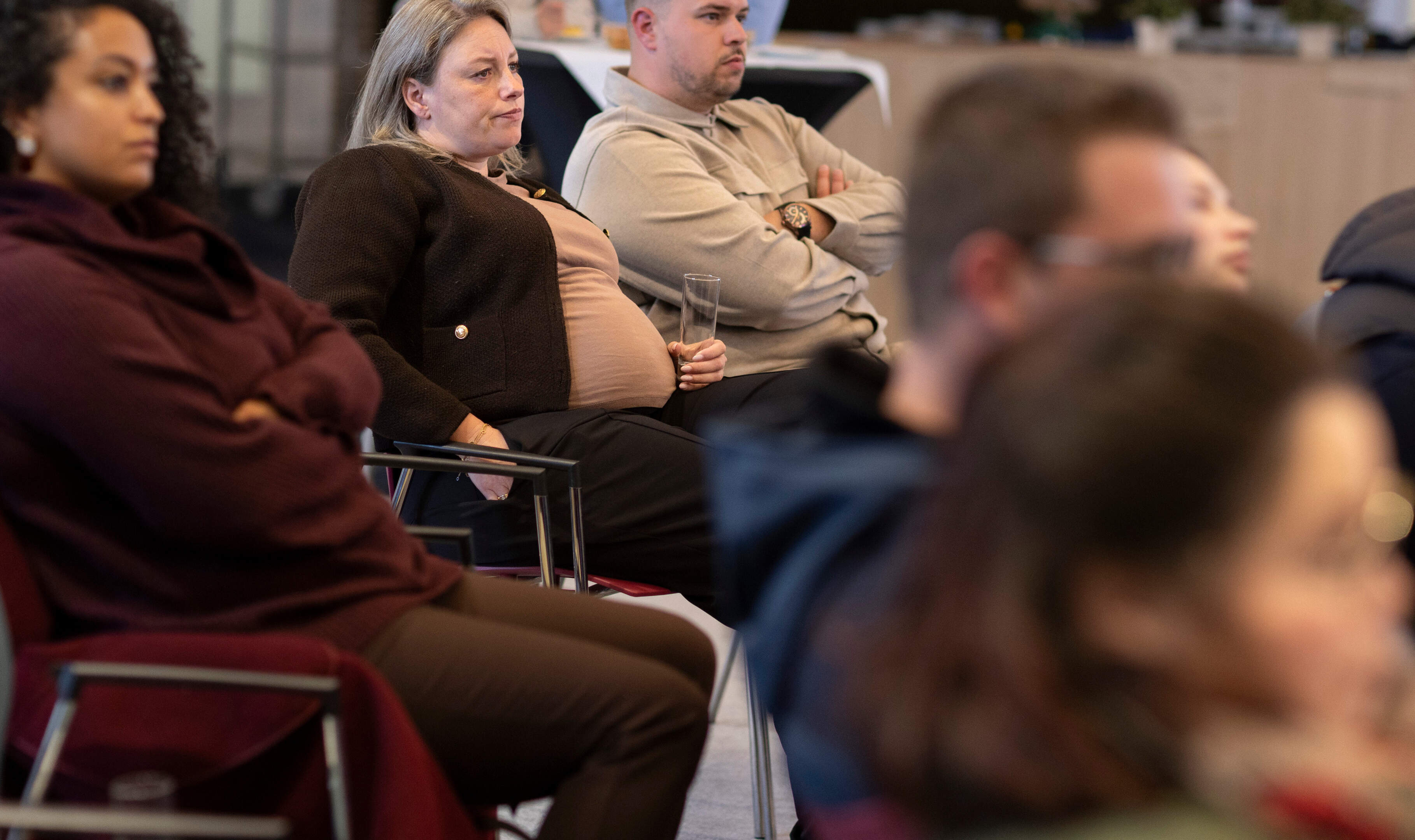 Afschalen geboortezorg Zuyderland raakt zwangere vrouwen in heel Limburg: ‘Wat als ik met weeën en v