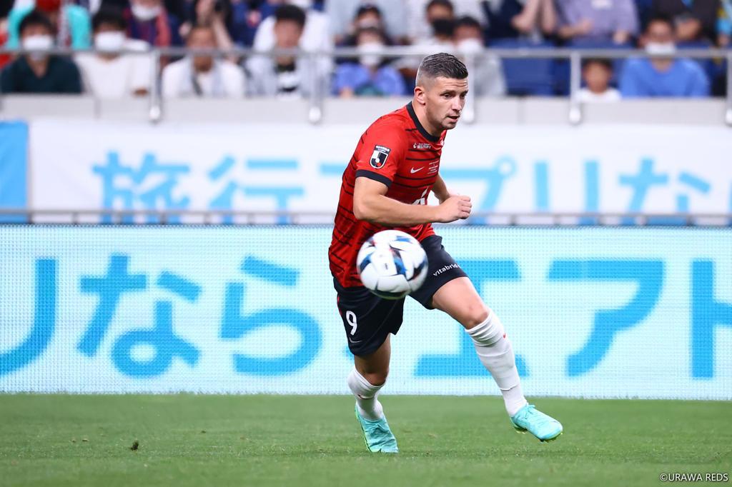 Bryan Linssen geniet met volle teugen in Japan: ‘Dat beroemde kruispunt hier, alsof in één keer alle