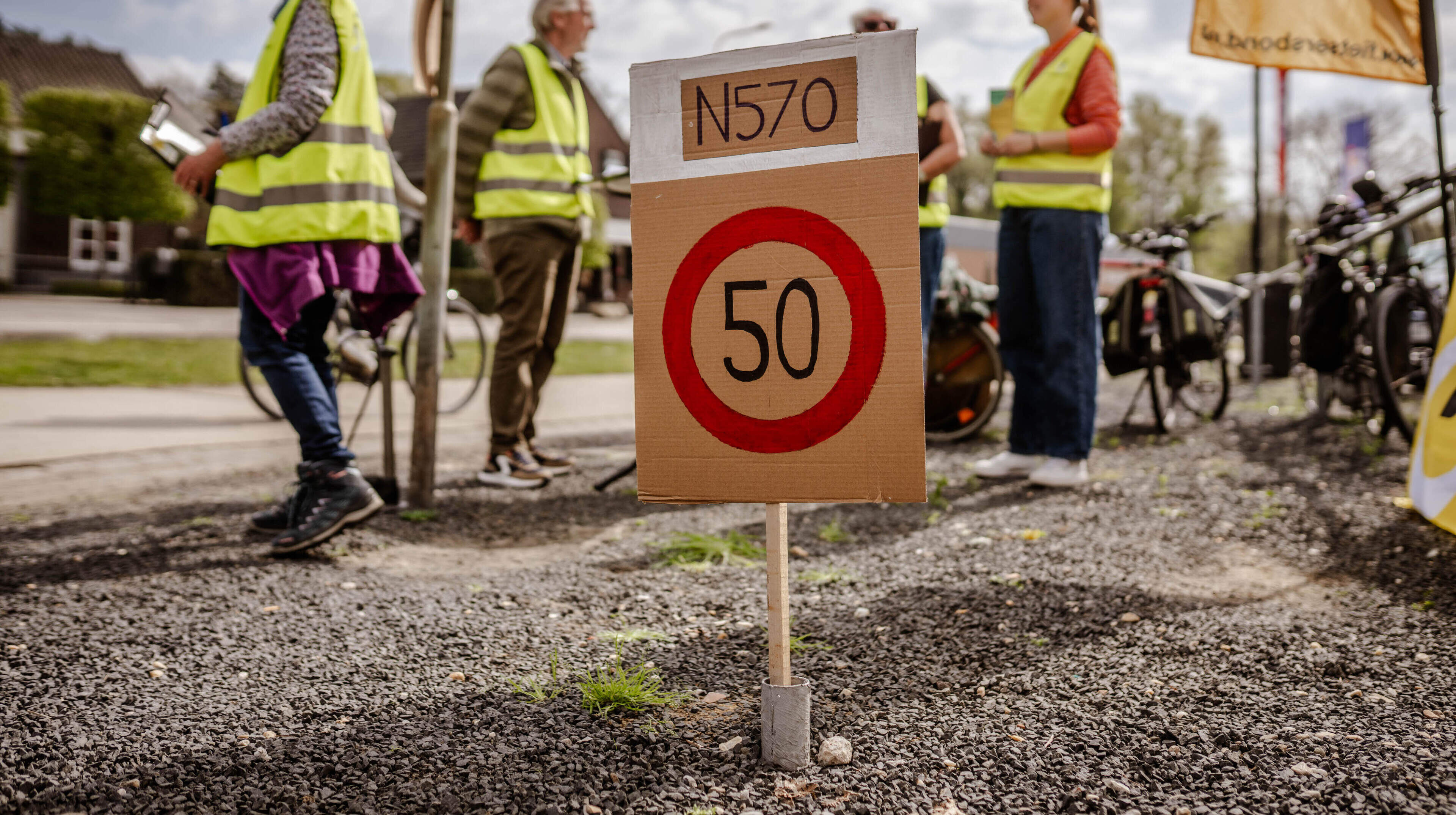 Fietsersbond voert actie tegen de in haar ogen veel te hoge maximumsnelheid bij Rothenbach: ‘De best