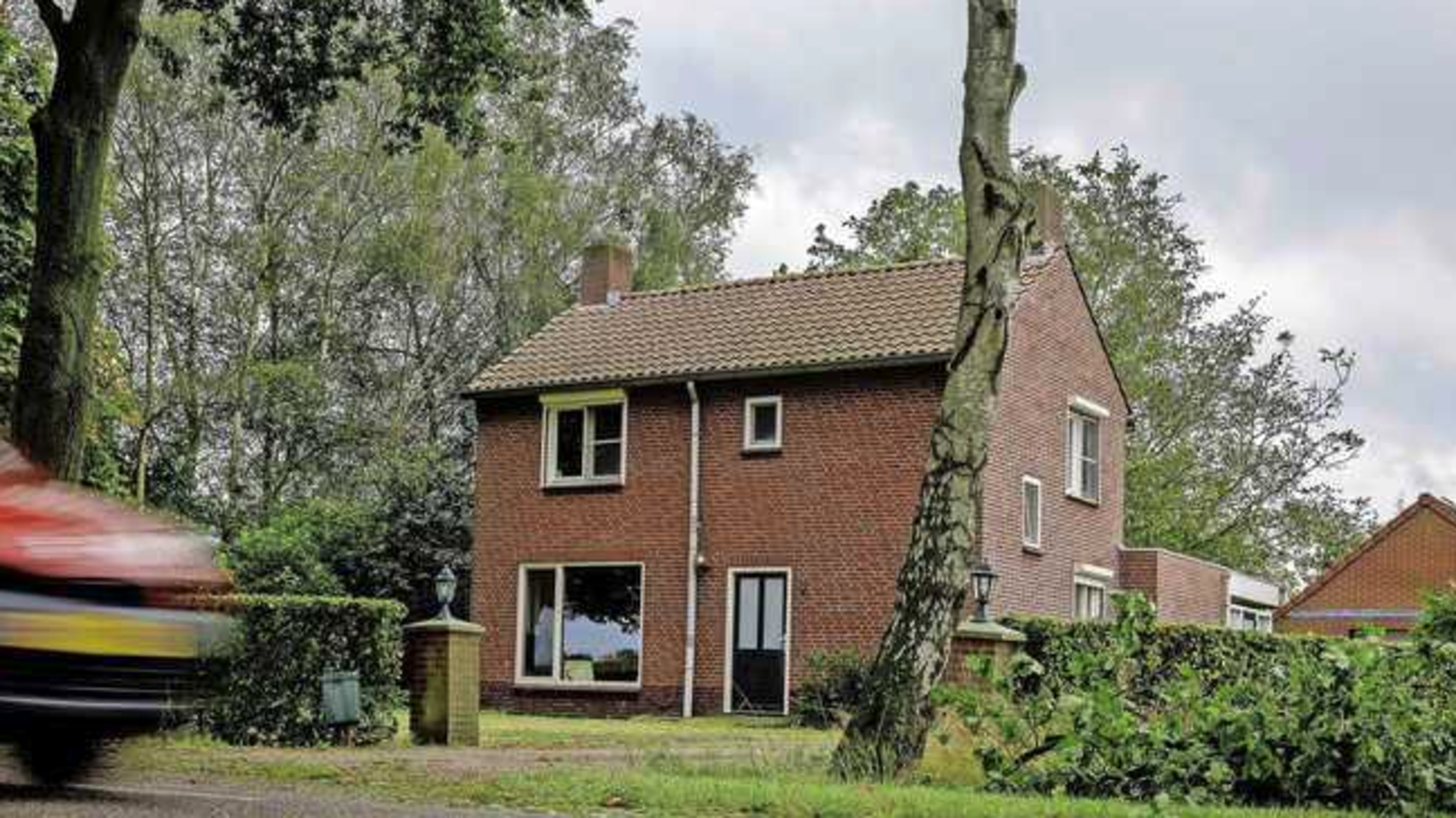 Kippenboer Jan van Mullekom (47) in Helenaveen werd vastgebonden en doodgeslagen: zijn vrouw weet no