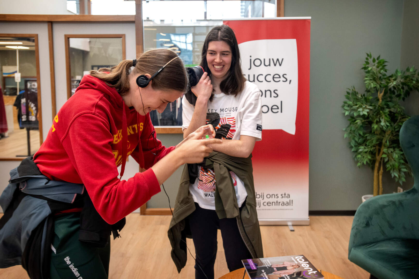 ‘Vrouwen zijn beter in het maskeren van hun autisme dan mannen’, zeggen ...