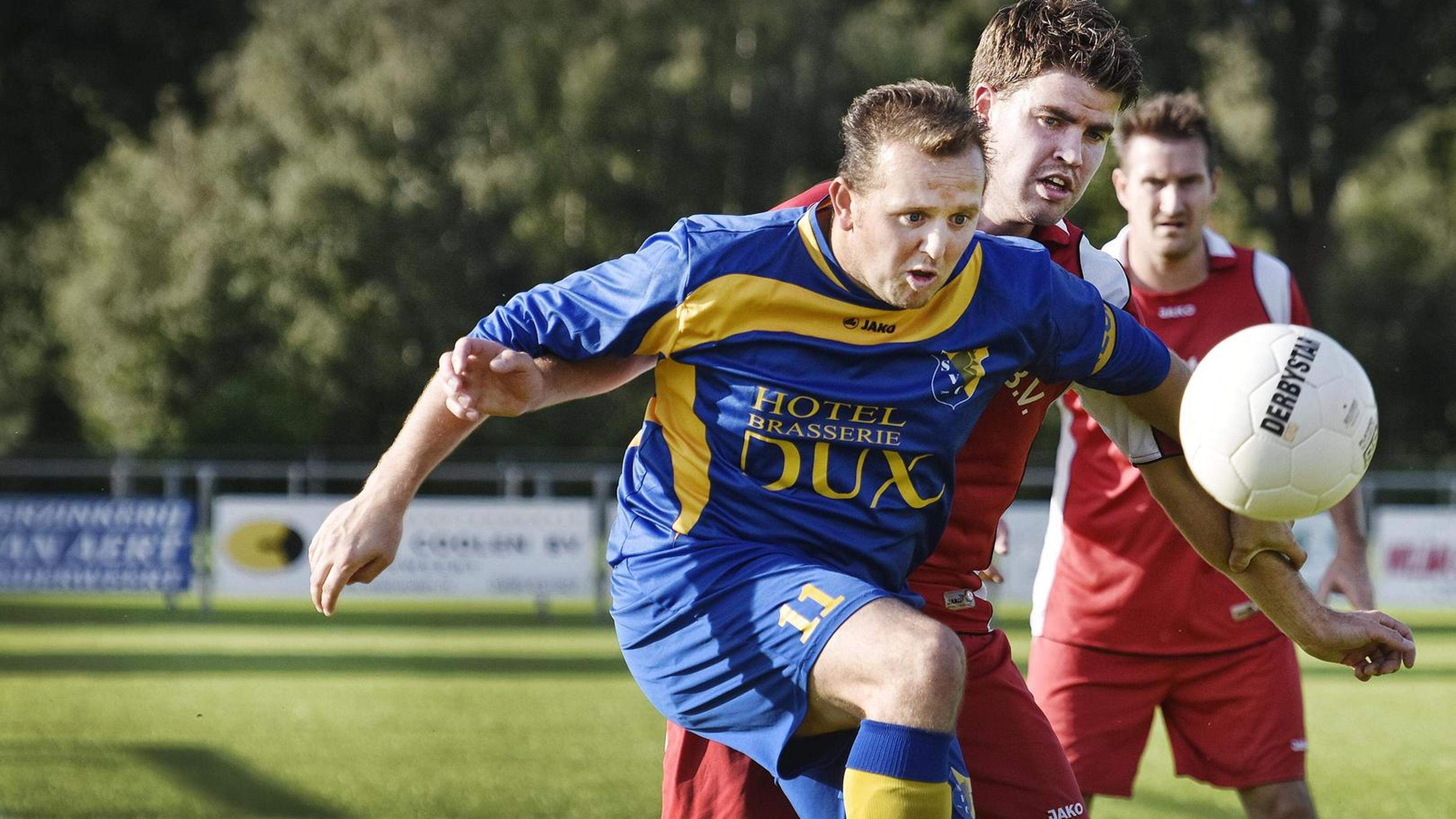 Oud-spits John Burhenne denkt met plezier terug aan derby’s in Roermond: ‘De wedstrijd begon een kee